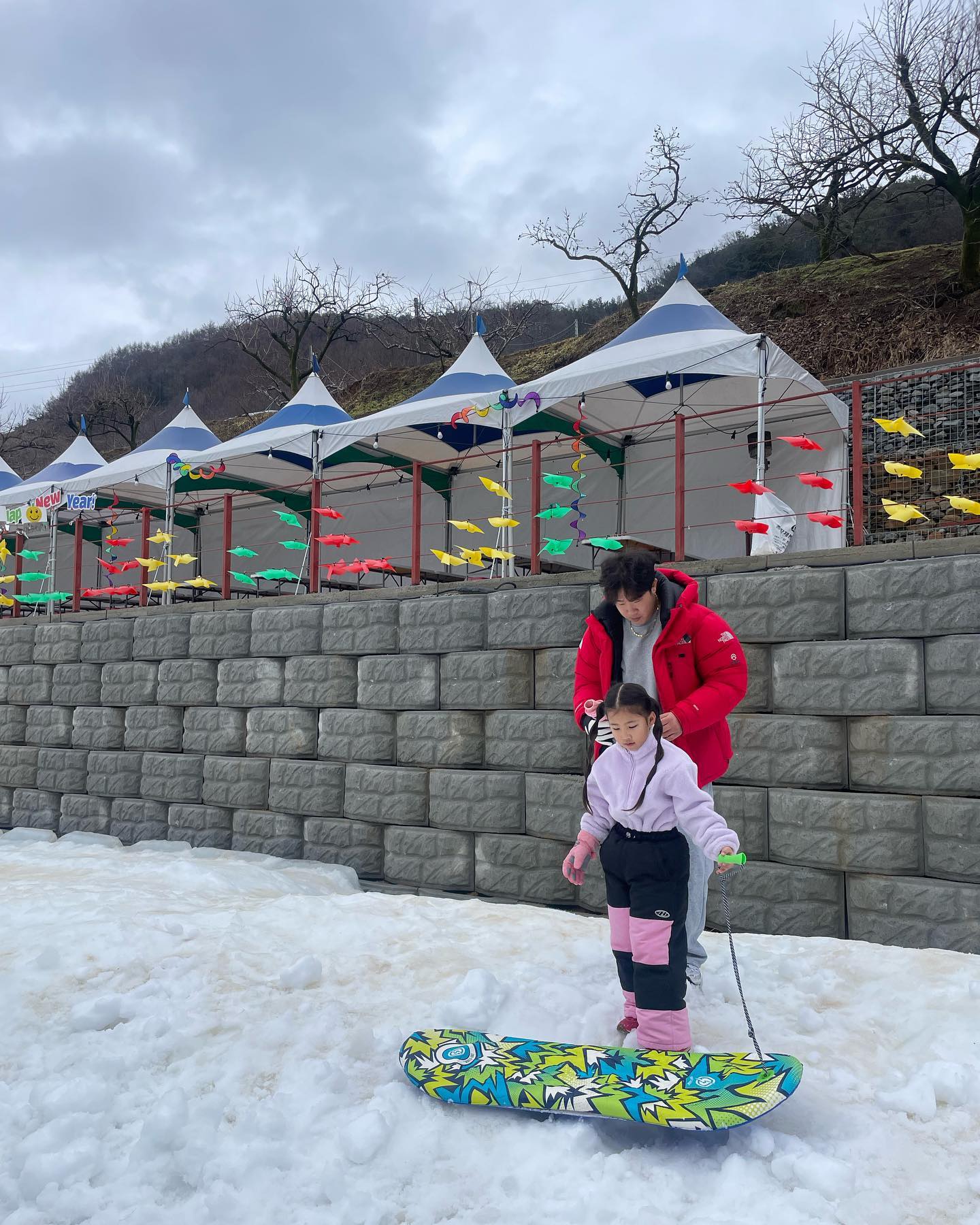 올겨울 두번째 무아☃️
새벽에 비만안왔더라면 더 좋았을텐대
그래도 자-알 놀다왔따요❤️‍🔥
mua_park_