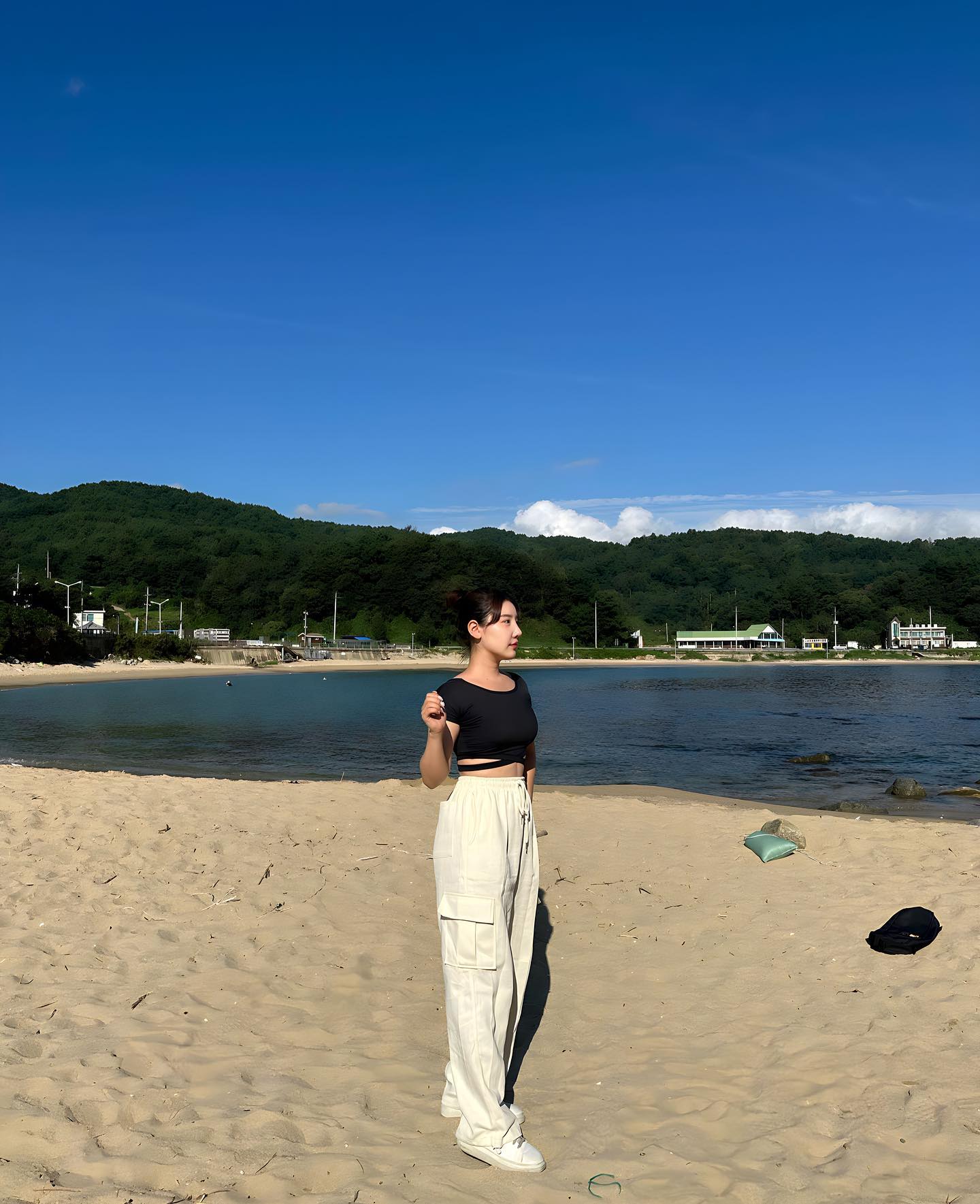 #ad #협찬

🏷𝑻𝒉𝒂𝒏𝒌 𝒚𝒐𝒖 _ 

👕: hdex__official
👖: wednesdayoasis_

월요일도 파이팅 합시다! 🏃