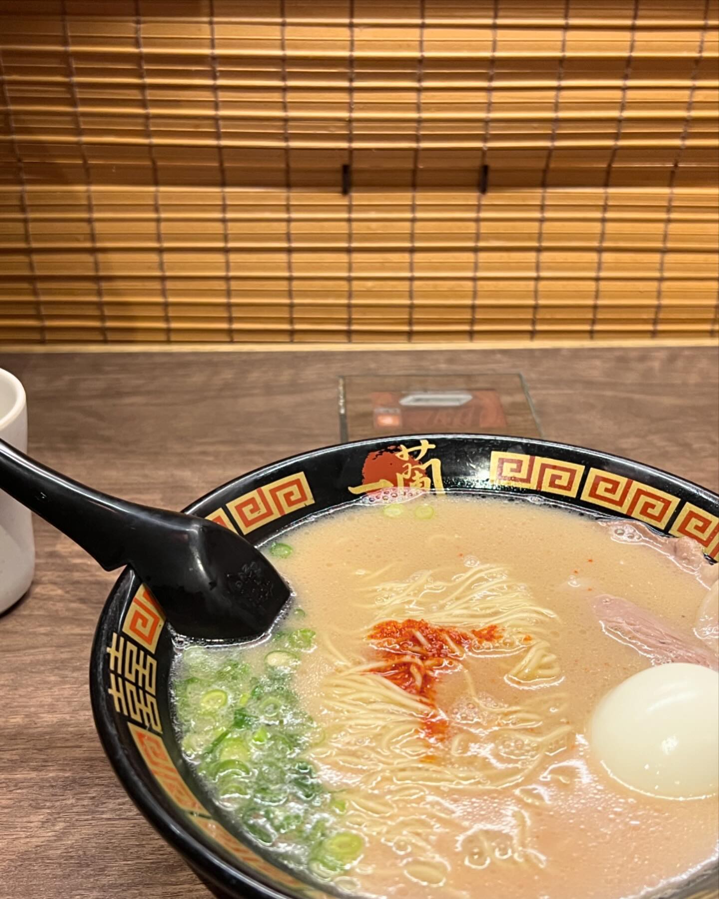오사카 수영장 가기 전… 
이치란 라멘 먹고 
도토루 피스타치오 아이스크림 하나 때리고 간다!
#오사카 #이치란도톤보리 #도토루커피