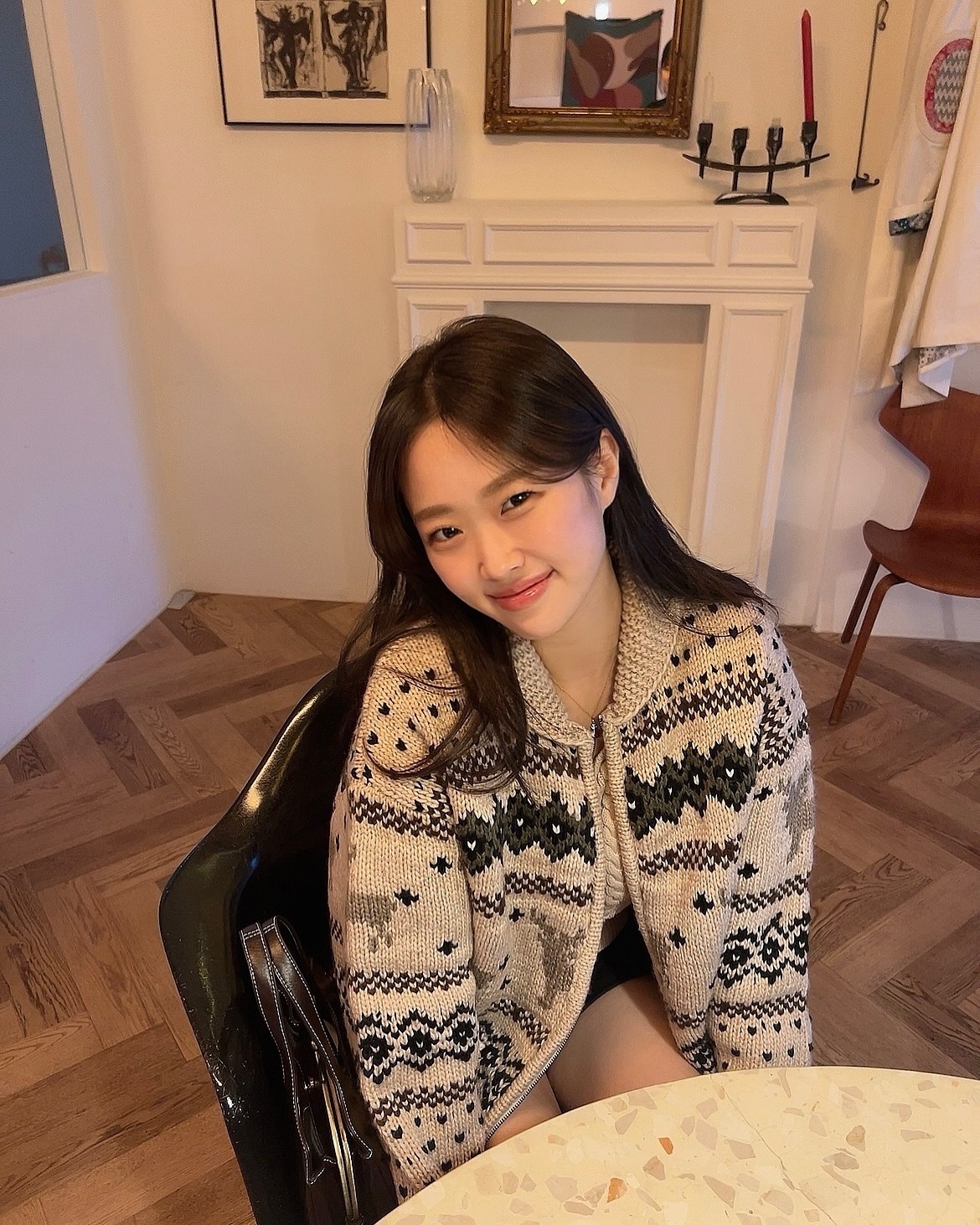 행복하고 정신없는 연말 보내는즁🤎
다들 크리스마스 계획 어떻게되세요~~~~~?🎄
일단 노동핑은 이브까지 일할 예정 ,,,, (＊’͜’ ) ,,,, 헤헤