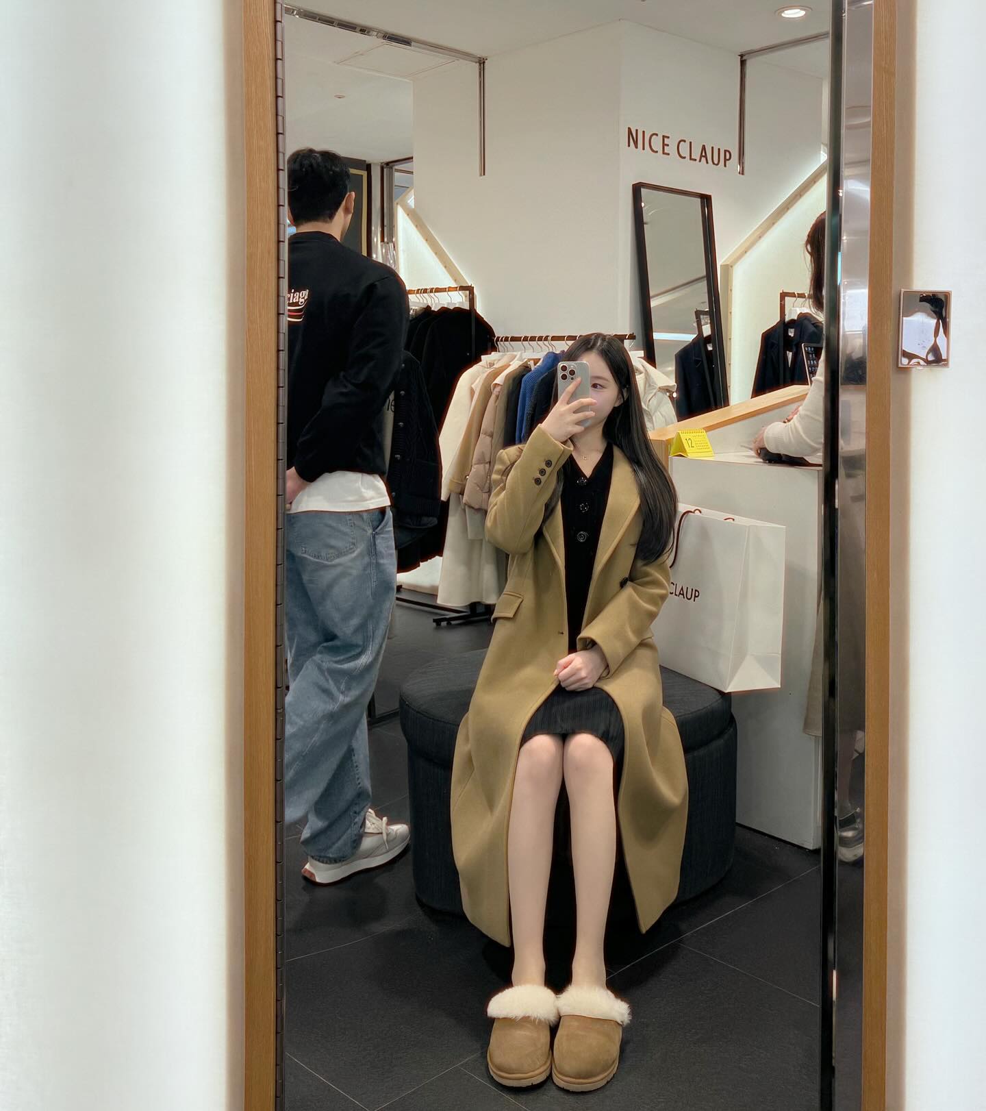 어머님이 예쁜 코트를 선물해주셨다 🤍🩶