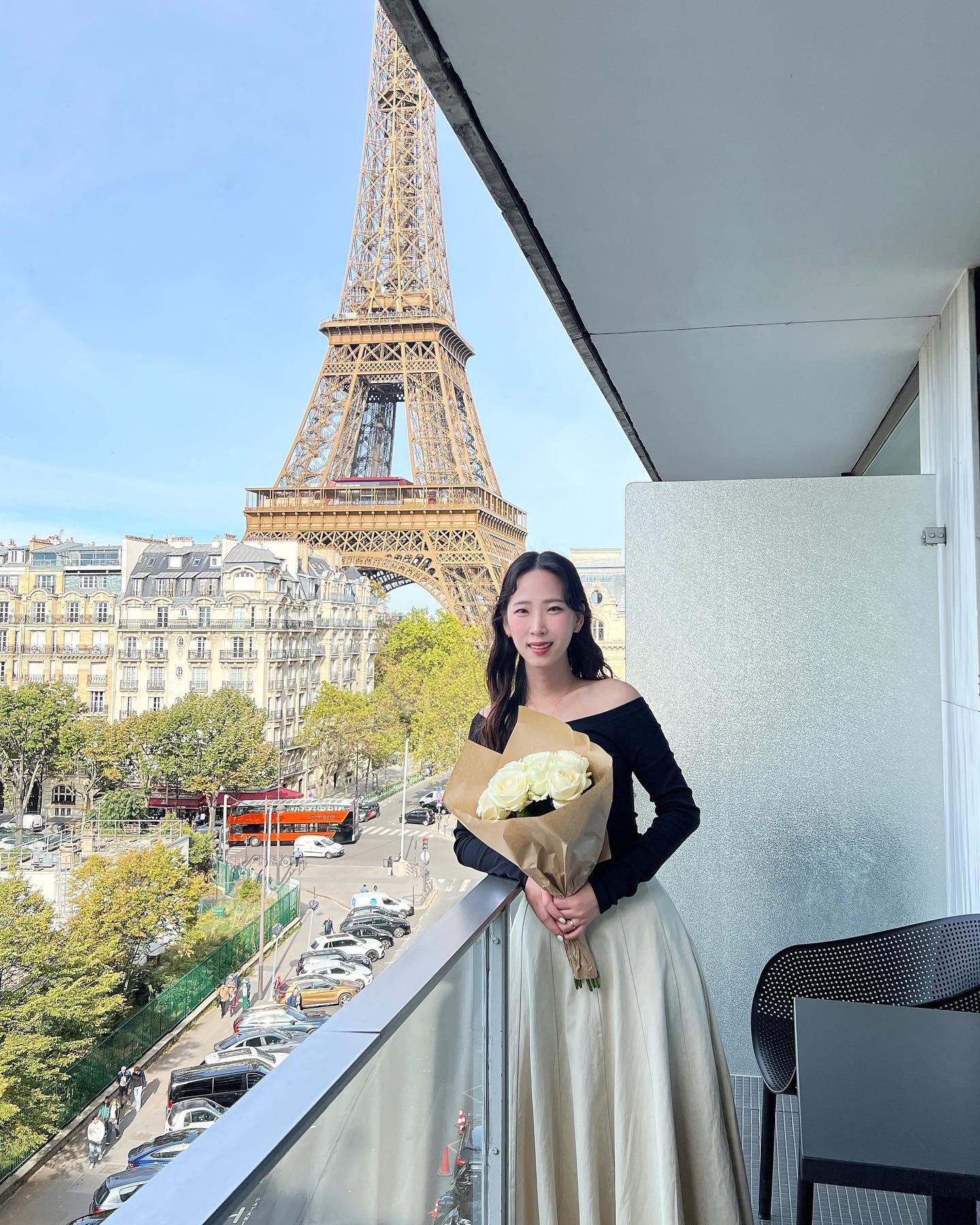 내픽 파리 에펠뷰 넘버원 숙소✨✨
#pullmanparistoureiffel 

풀먼 파리 꼭 가려고 했다가 -> 강아지가 안 된대서 좌절했다가 -> 알고보니 강아지 동반 가능한 방이 몇 개 있다고 하여 급 빵긋🤭

1박에 200 태웠지만 딱 내가 원하던 에펠뷰라 만족 1000%
.
.
.
.
.
.
.
.
#풀먼파리투르에펠 #pullman #pullmanparis #파리호텔 #파리숙소 #파리에펠뷰 #eiffeltower #eiffel #에펠탑 #europe #유럽여행 #파리여행 #paris #lfl #좋아요반사 #ootd