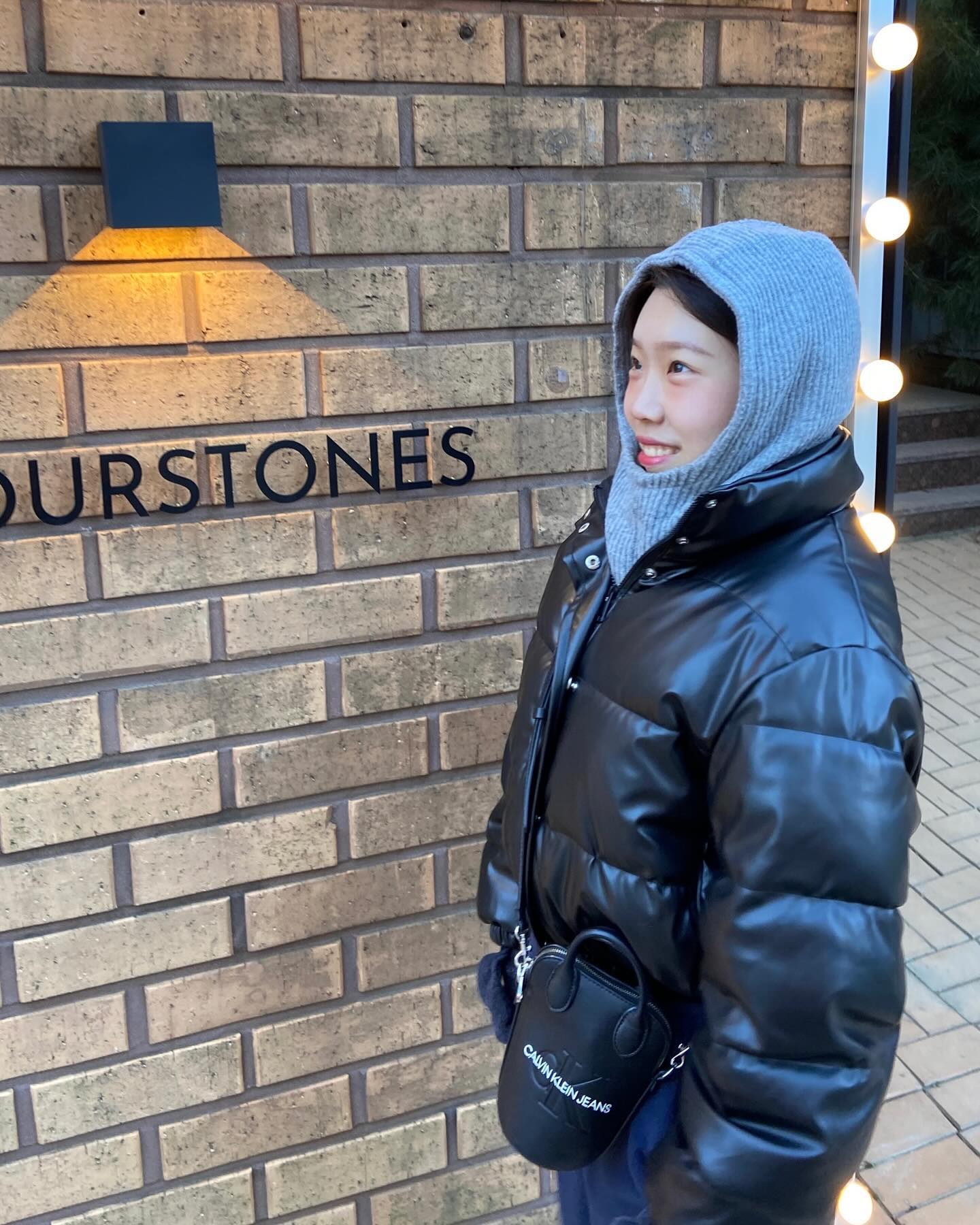 추워서 벌벌 떨지만 포기 못하는 얼죽아 한잔과 수백번의 소비 유혹을 참은 하루—— ♥