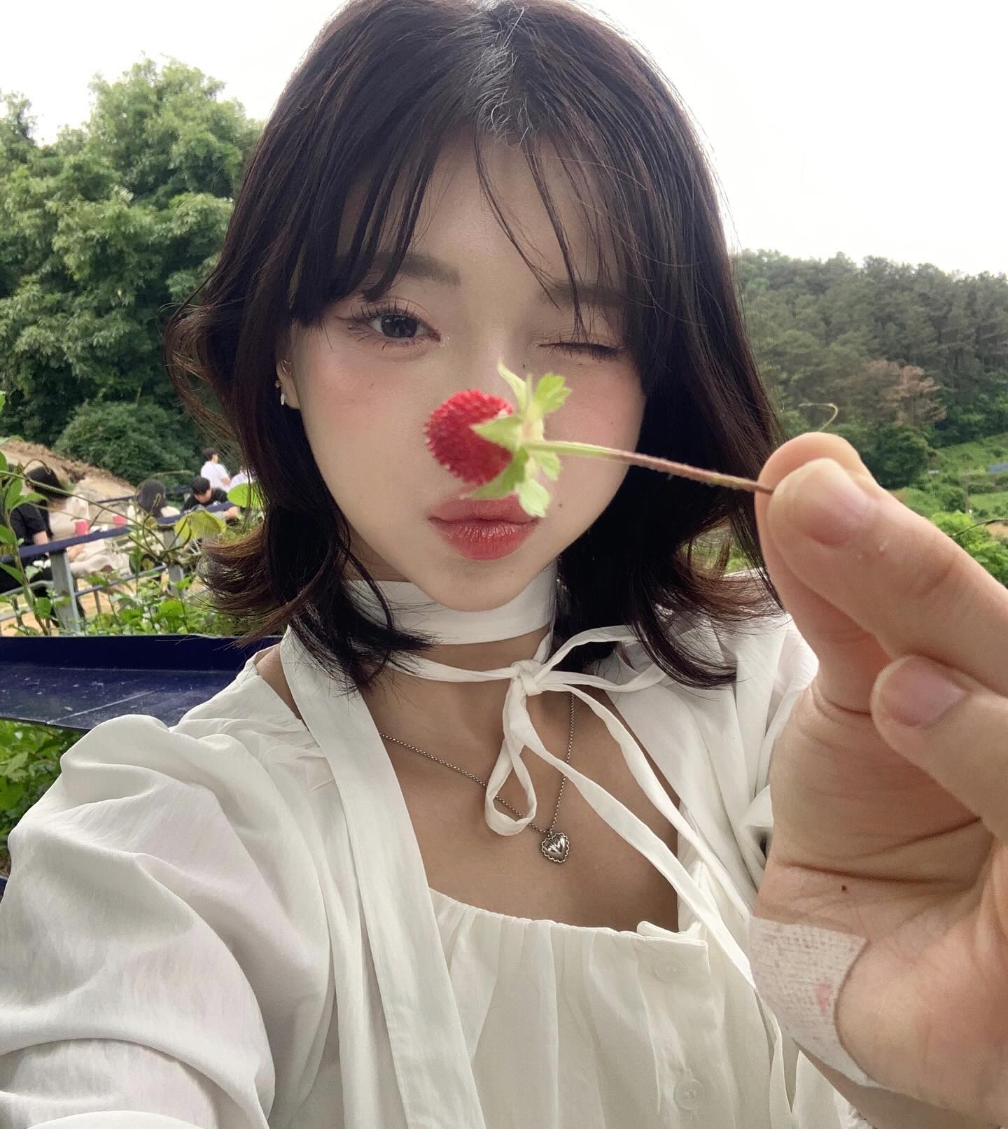 얼굴에 점 몇개 찍었게?

Photo by 오짱언니.