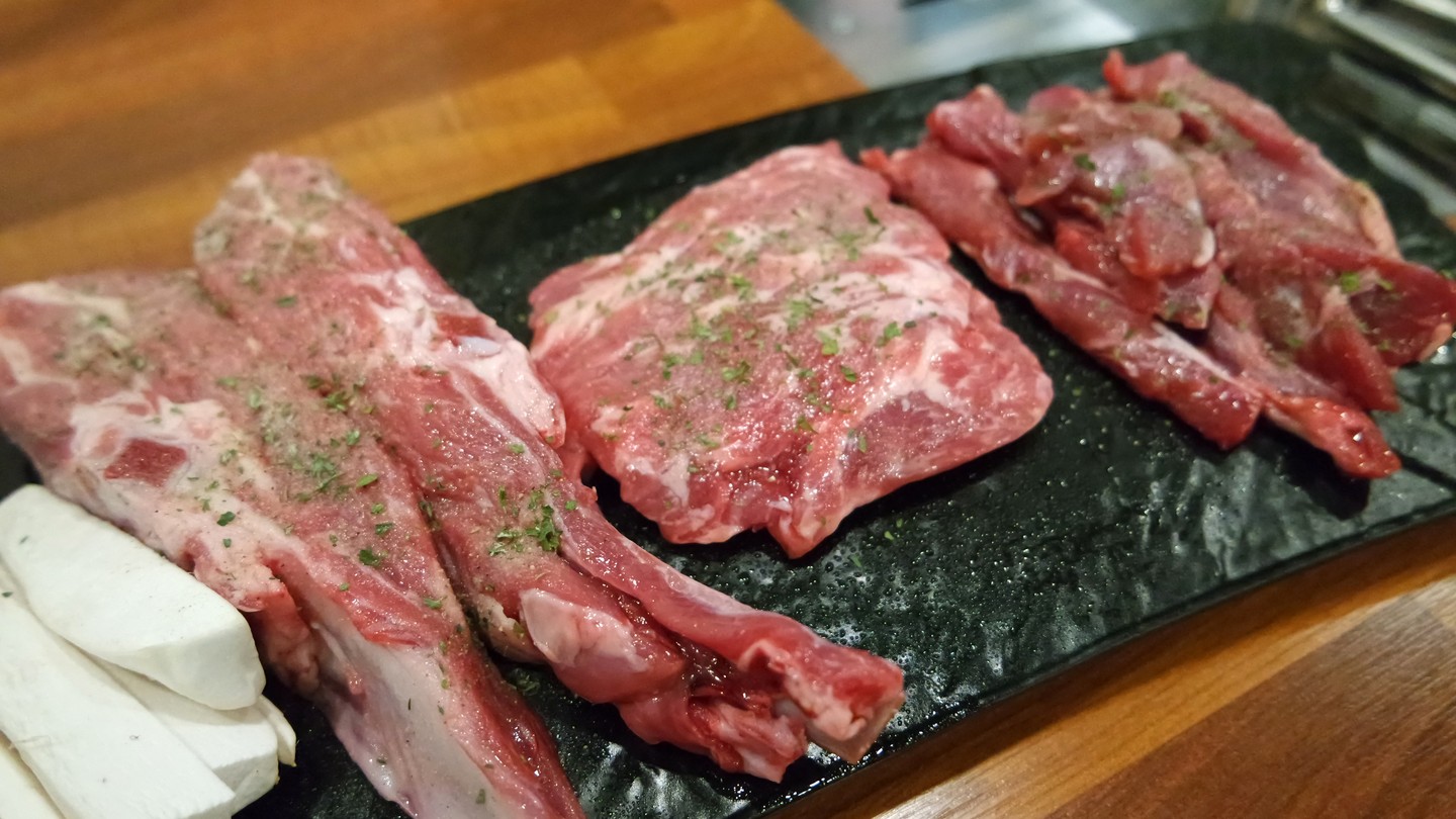 #음식제공 🍖 양고기전문점 장성동맛집 ' 포항양갈비 '
신규오픈한 신상맛집임!
양고기 누린내 1도 없고 양 본연의 맛을 즐길 수 있어
추천하는 #양고기전문점 😘
아직도 #양고기맛집 찾고 있양?
먹어본 #포항양갈비 집 중에 베스트였따리
양고기뿐만 아니라 마라볶음면 가지볶음밥도 먹었는데
가지볶음밥🍆 완전 맛있어요!!
#포항맛집 추천💜
⠀