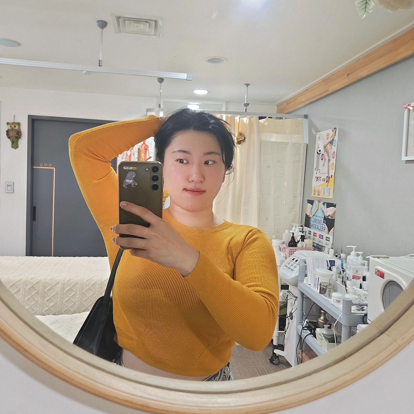 백만년만의 승모근파괴
근력운동안해여......
무슨운동하시냐고 물어보시면
저눈 숨쉬기운동뿐🙄🙄🙄
#협찬 #데콜테 #어깨깡패 #머슬핏