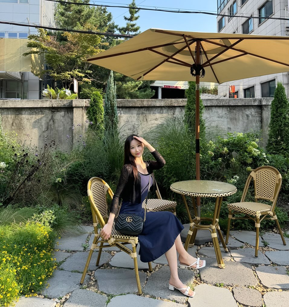 룰루랄라 🌱

#여행#카페#카페투어#동역사#데이트#미시룩#원피스#초가을#가을코디#디저트#cafe#카페데이트#동역사맛집#유부#결혼생활 #야외카페