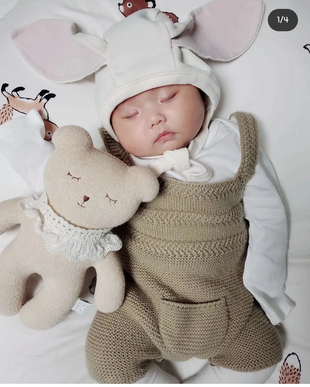 👶🏻24.02.09👶🏻
같은 옷 다른 느낌 (모자/티/멜빵)
55일의 다니와 403일의 다니
ㅋㅋㅋㅋㅋㅋㅋㅋ진격의 백다니 많이 컸네
모자가 작아서 어떻게해도 못생기게나온다야 미안ㅋㅋㅋㅋㅋㄲㅋ

✔️403days