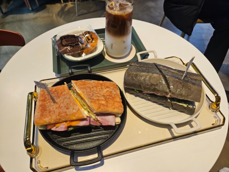 잠실샌드위치 맛집 로드샌드위치 다녀왔어요.