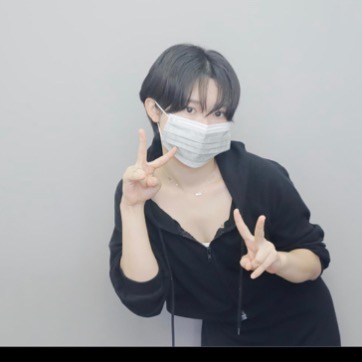 사진촬영쥬아..🤭
.
.
.
.

#플랜비스튜디오 #진주혁신점 #사진촬영 #숏컷여자 #남자같은여자애 # 보이시한여자#잘생예쁨 #02년생 #훈녀일상