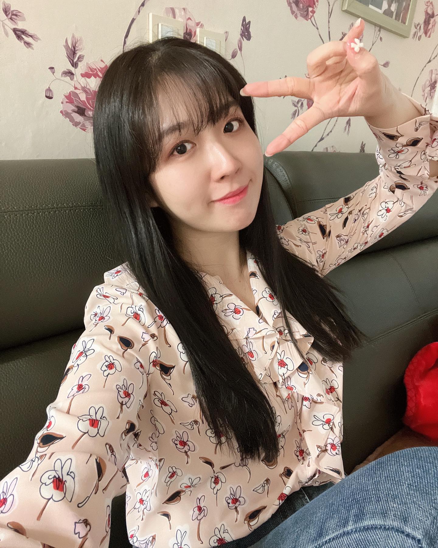 #협찬

나이 한 살 더 먹었다구 이렇게 바로 탄력 떨어지기 있나ㅠㅠ
그래서 생각한 해결책!
#하이푸 #리프팅 관리받고왔지요😉
나도 이제 브이라인이 될꼬야

#손끝 에서 착한 가격에 꼼꼼한 관리받기!!

자세한 후기는 블로그를 참고해주세욤🫶🏻

📍위치: 대전 서구 관저동 1043 2층
☎️전화번호: 0507-1402-1613
⏰영업시간: 10:00-21:00(매주화요일 정기휴무)

#대전피부샵 #관저동피부관리 #가수원동피부관리 #대전리프팅 #대전손끝