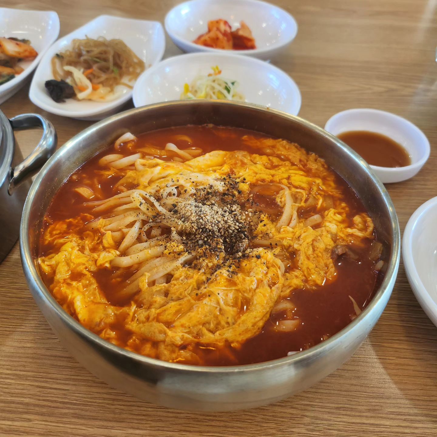 육칼 지림...
미쳤다 진짜...