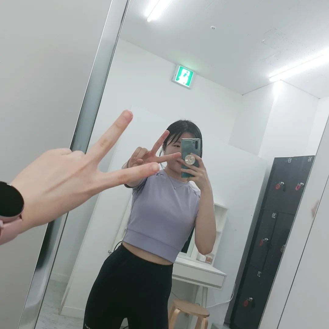 올만에 PT받기💪
.
탈탈 털려서 너무 힘드러..
.
그래두 끝나면 뿌듯하고 개운해 운동하길 잘 했당❤️‍🔥
.
#헬린이🐥 #운동뿌셔