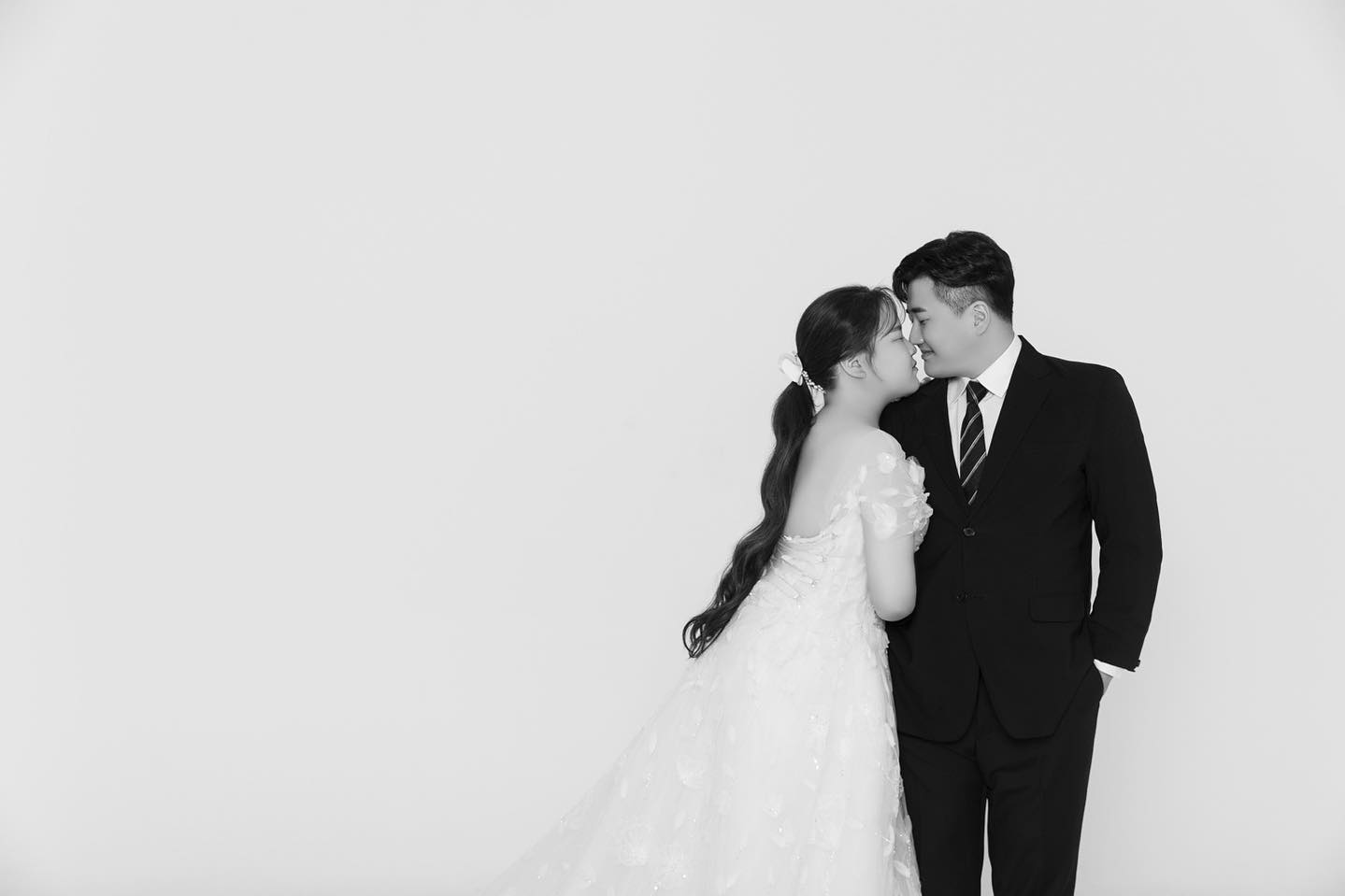 D-99 두 자릿수 진입
조금만 더 힘내자 예랑쓰 🫶🏻🩷