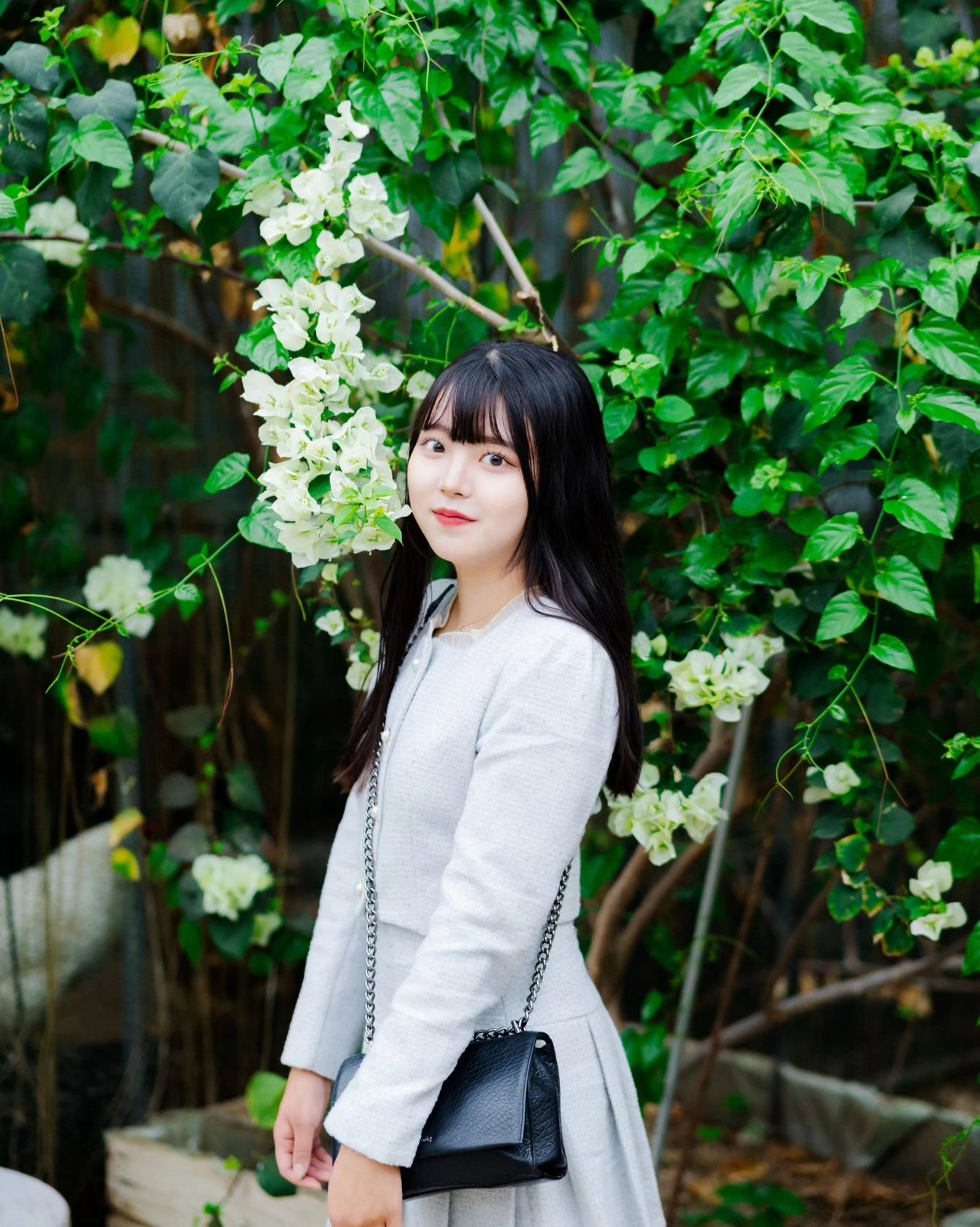 🌿🌿

Photo 📸 : shine_blue__ 
Model: ahyoung_00