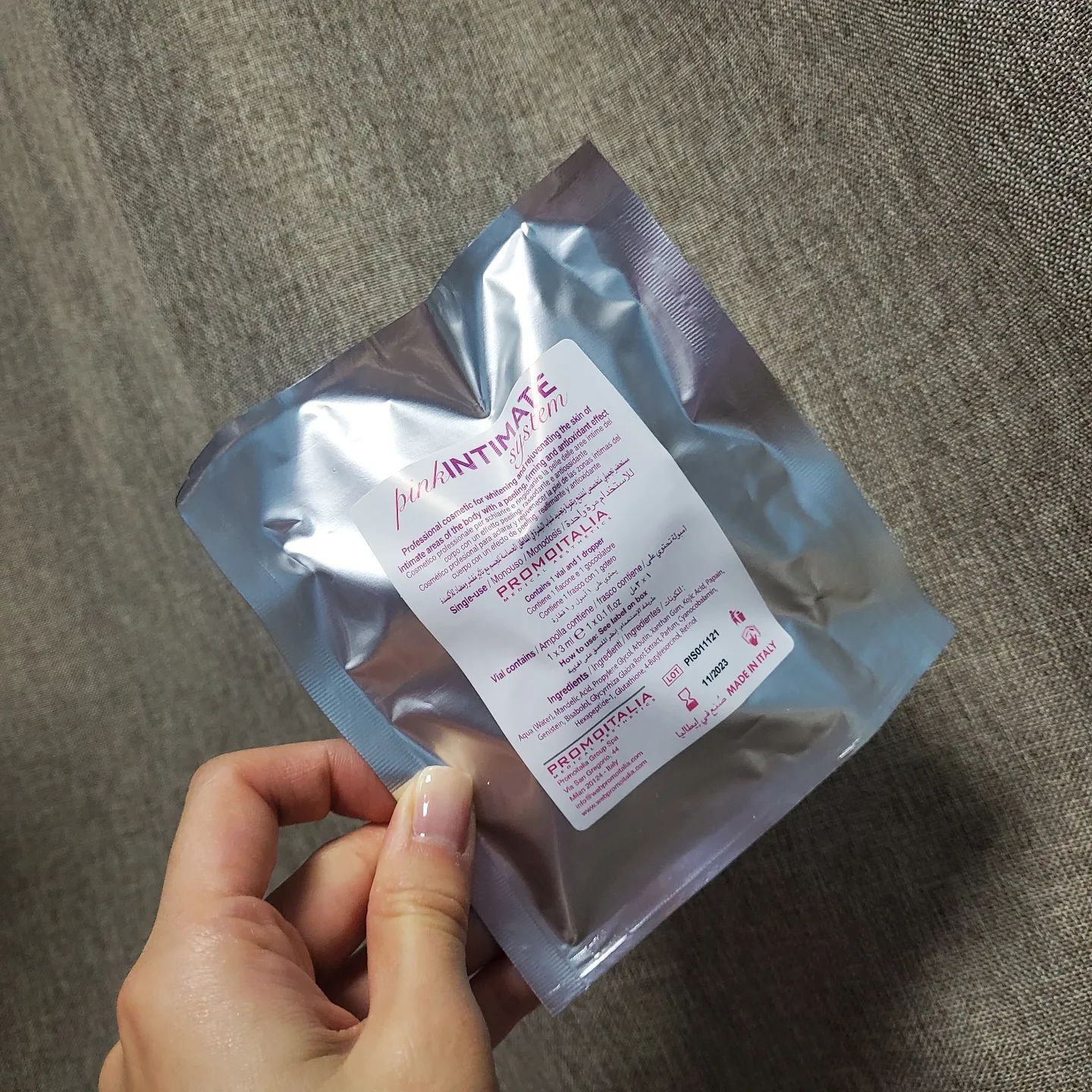 거뭇거뭇 팔꿈치 겨드랑이 무릎 신경쓰여 여름이
 불편했던 사람 나야나😅
꾸준히 몇번 사용하다고니 환해지는게
눈에띄게 느껴져서 너무 신기한 퍼슈프리머 핑크닝앰플!!
바디미백 화이트닝 색소침착개선에 도움을 주는 앰플이에요❣

사용방법도 너무 간편하고 집에서 손쉽게 관리가
 가능하니 사용안할 이유가 없다구요 ㅠㅠ
성분도 믿을만한 곳에서 생산된 제품으로 안전하고
번거롭지도 않아서 좋더라구요 ㅋㅋ
그냥 문질러주고 닦아내면 끝!

저는 팔꿈치말고도 겨드랑이나 사타구니에도 사용하고 있답니다
비키니라인 목뒤 무릎 복숭아뼈에 모두 사용이 가능해요 
고통없이 어두워진 부위 고민 해결 쌉가능💕진심 효과 대박쓰😍😍

#협찬