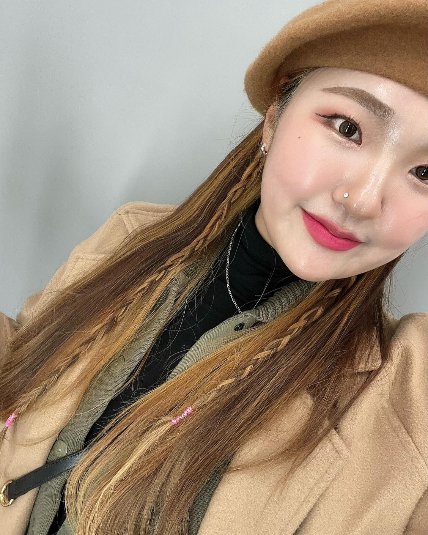 Either way, i’m gooooooooooooooood?✨
.
.
.
.
.
.
#daily #offlife #selfie #photo #fff #fyp #desember #likes #weekend #데일리 #주말 #오프라이프 #셀피 #포토 #팔로우 #좋아요 #겨울 #트리 #그루밋 #좋은게좋은거