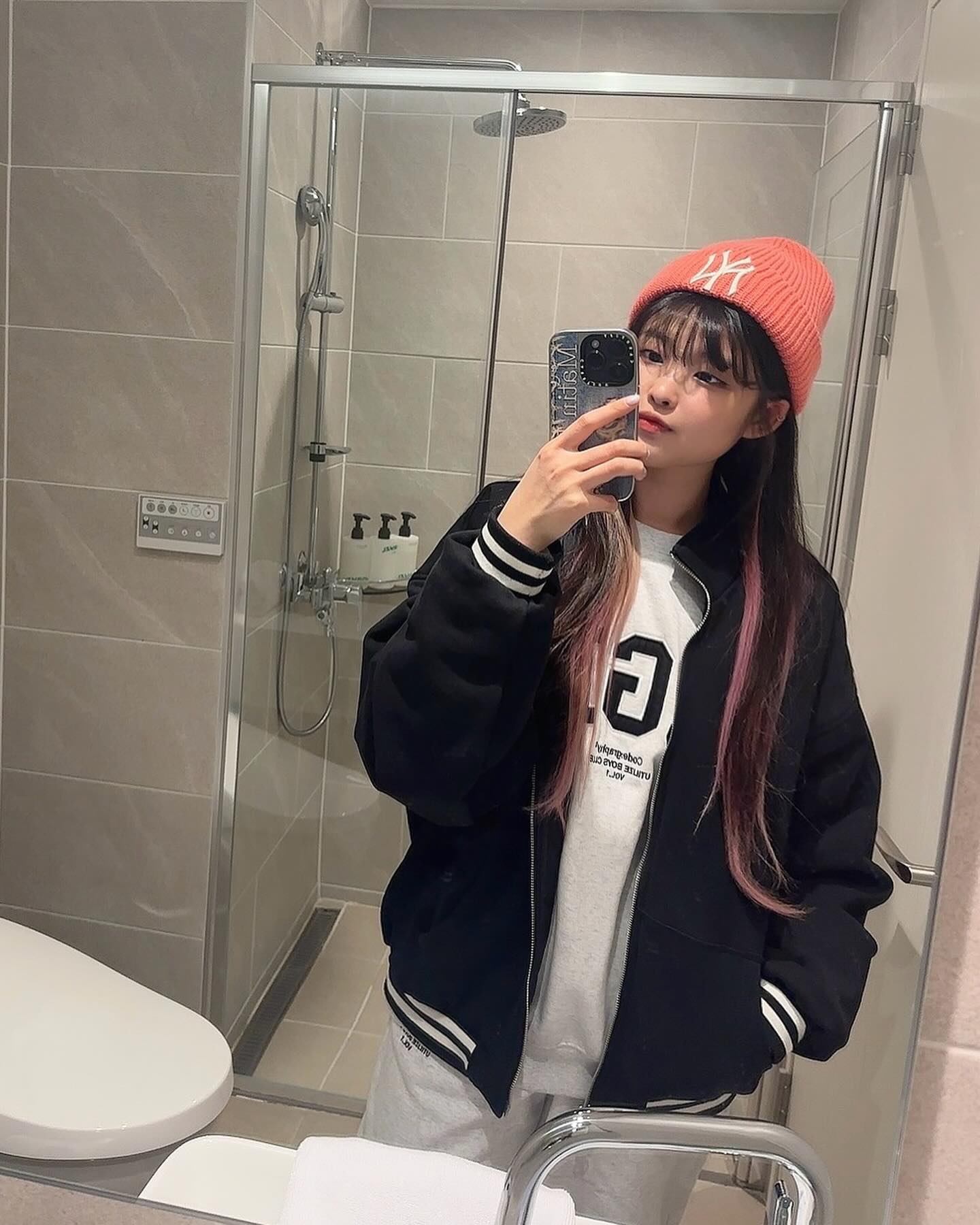 빠지지 않는 거울샷📸