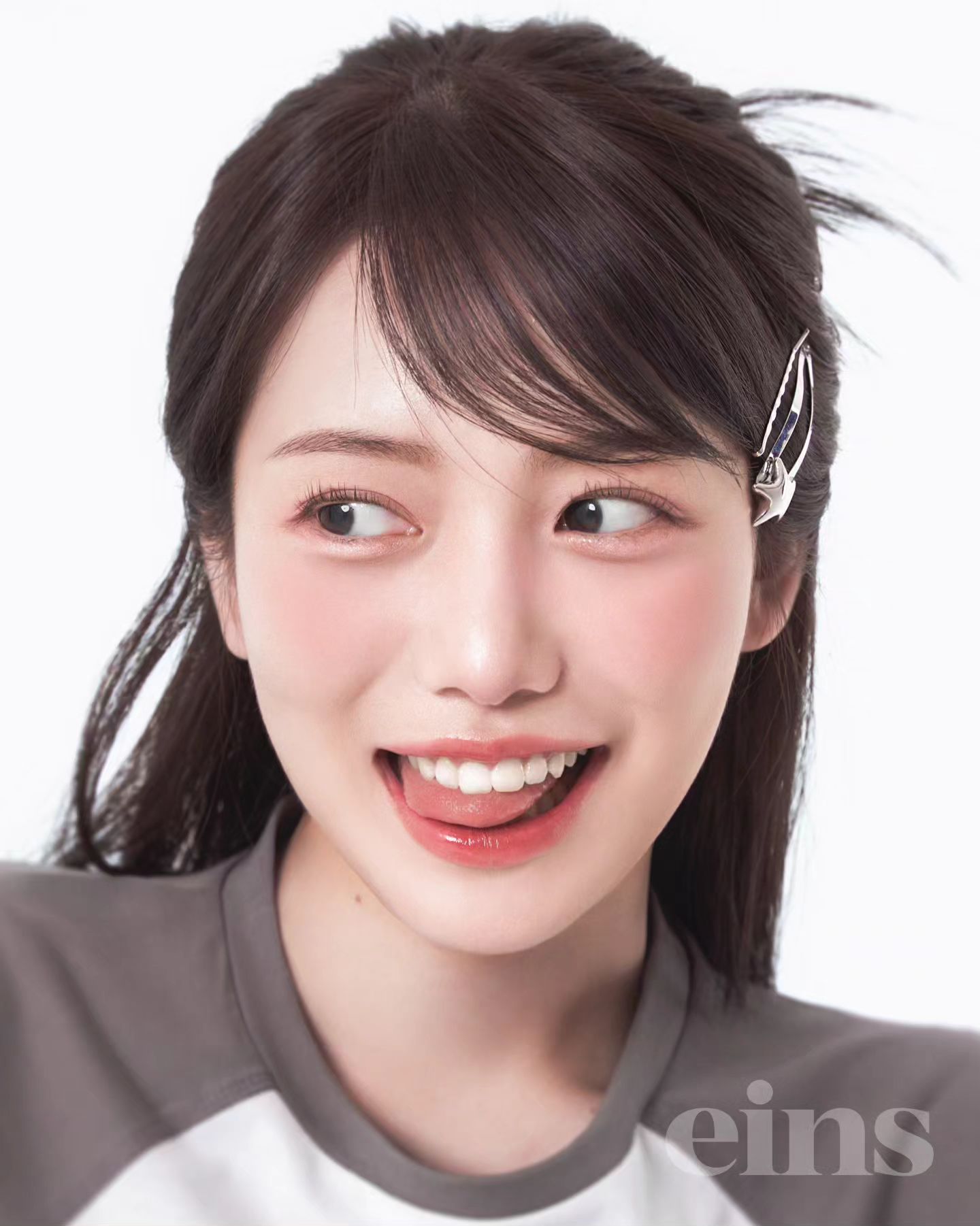 제가 좋아하는것들 가득🤍
프로필임미당:)

헤메는 mua_ozi 오지언니🤍
촬영은 eins.studio 아인츠스튜디오🤍