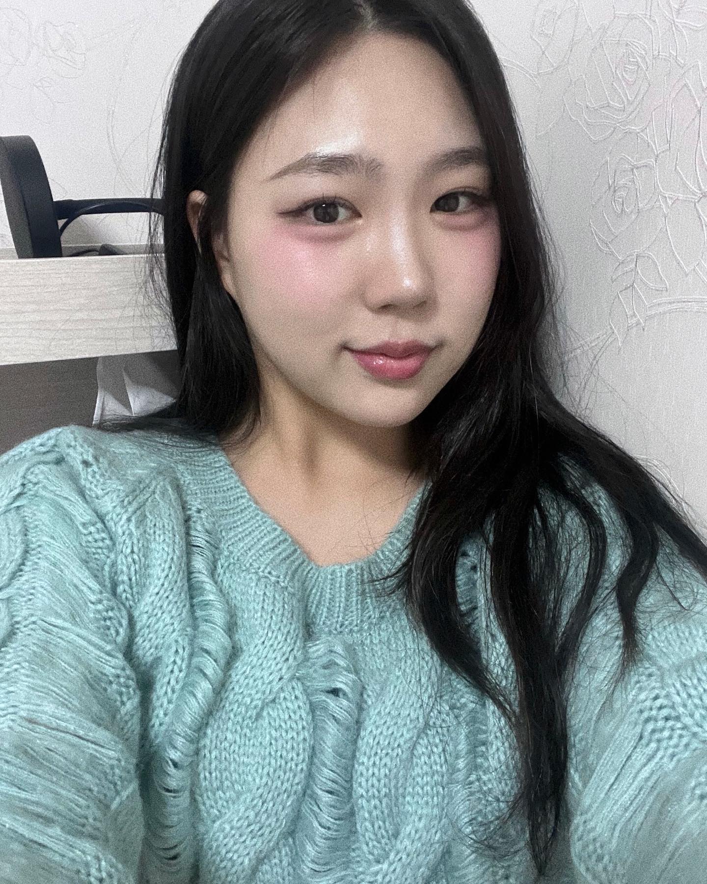 뒤에 쓰러진 조명이 취한 나같구,, 그래,,,,