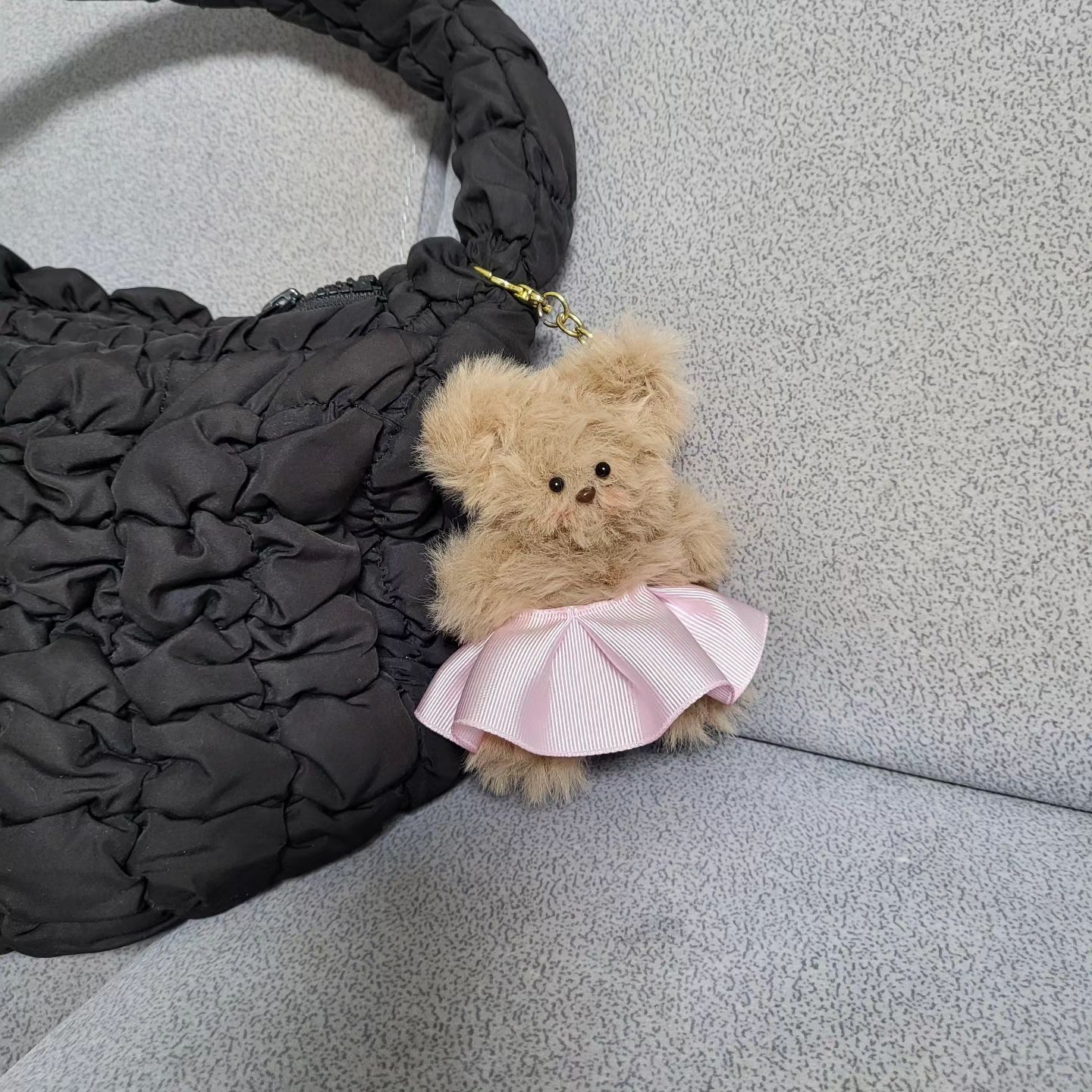 투표하고 리나랑 -
#모루인형 공장 가동 

힐링 ❤️

#모루인형만들기 
#모루인형키링