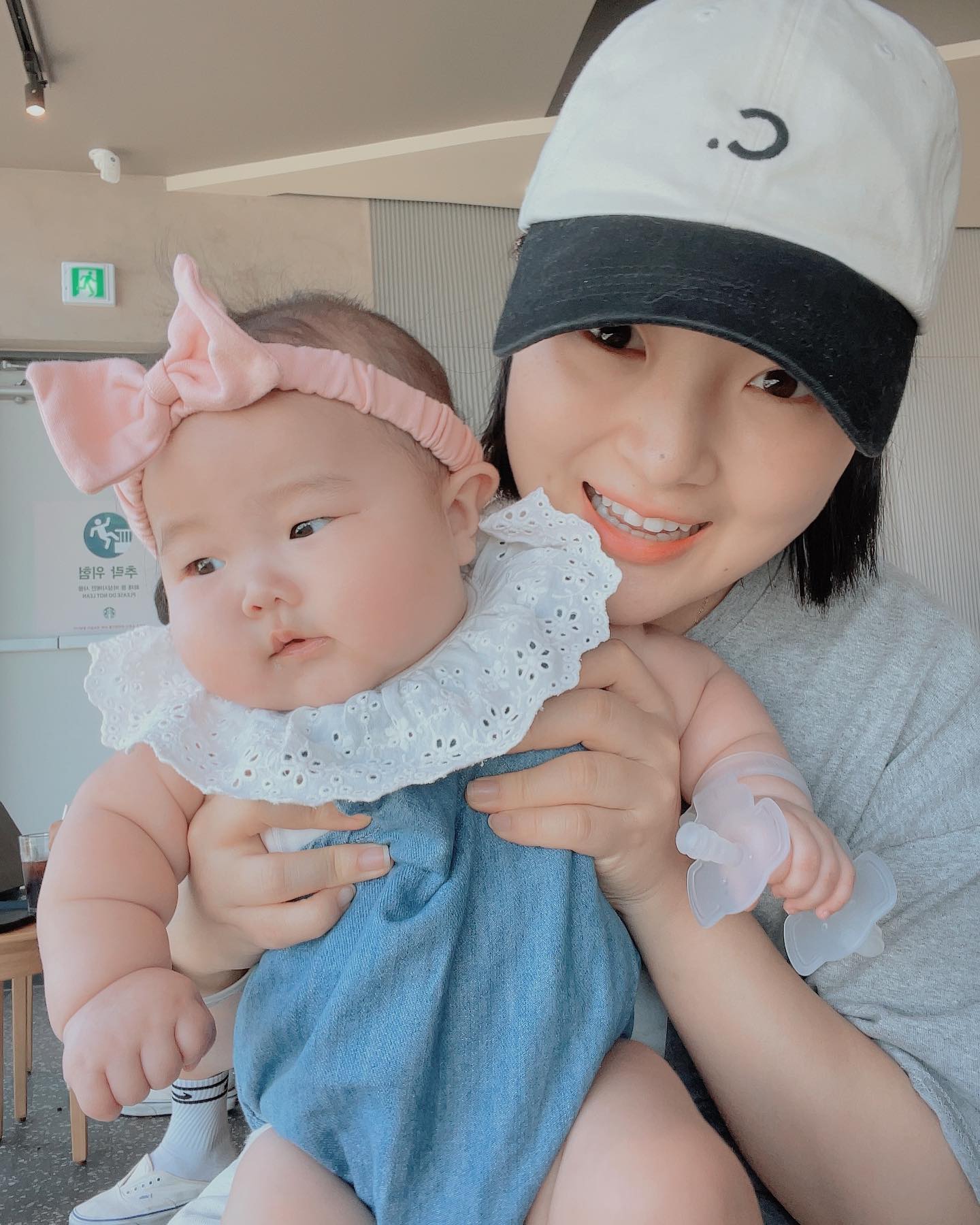 뜽아야~~ 
여기봐🤗여기봐봐🤗여기보라구🤗
ㅋㅋㅋㅋㅋㅋㅋ(실패)