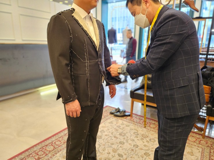 부산남자예복 아바테일러 역시 전문가라서 다르네!!