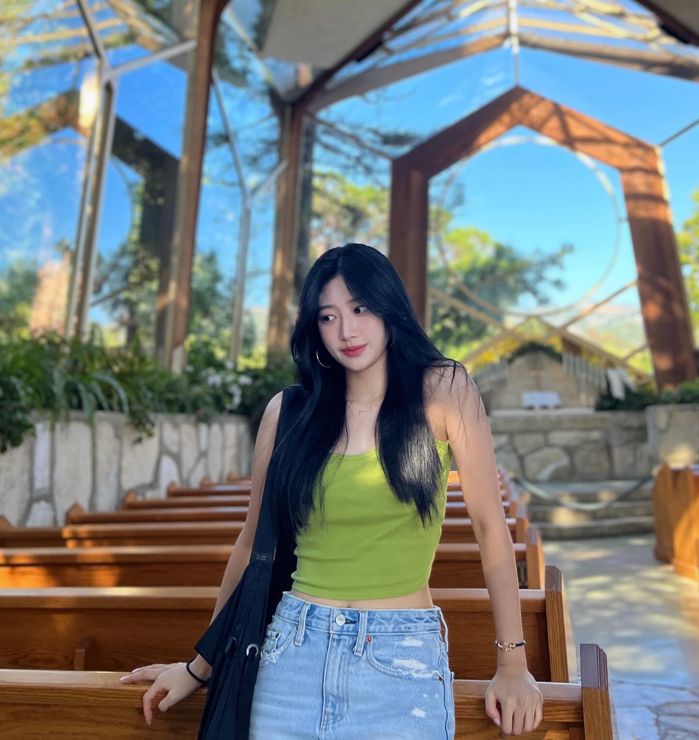 뚜둥 흑발🥴