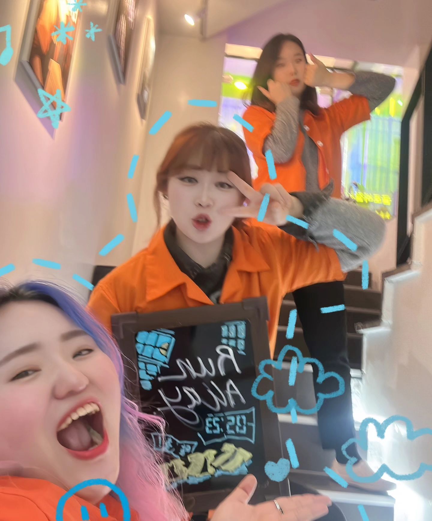#러너웨이

두번째이지만  왜 처음하는거같지? ㅋㅋㅋㅋㅋㅋ
그래서 더 잼났음(?)
다음에는 우리가 붙잡자!!!!!

#싸인이스케이프 #강남방탈출 #방탈출성공
#방탈출 #방탈출그램 #방탈출추천 #방탈출카페 #강남놀거리 #신나요 #재미나다