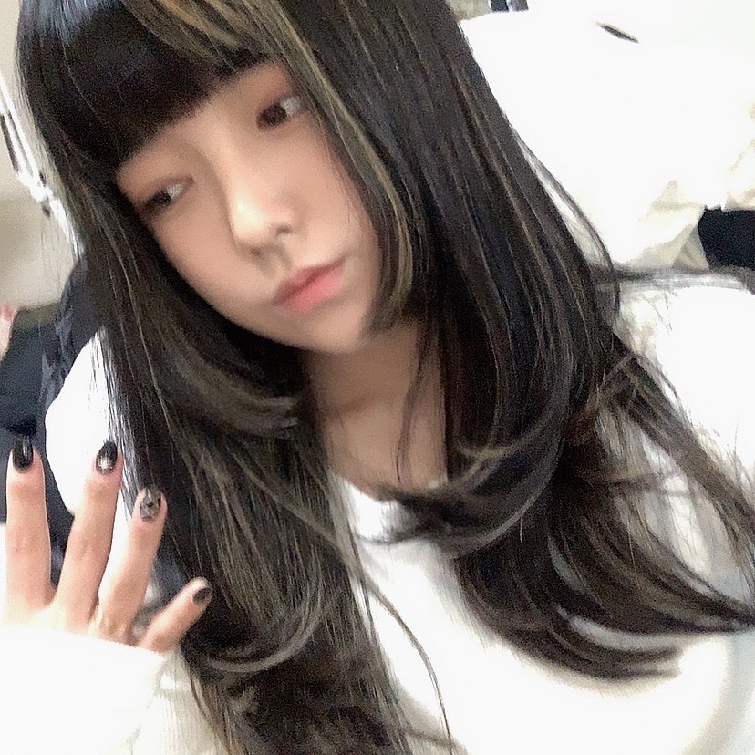 네일도 슬 바꾸야되는뎅,,🫠