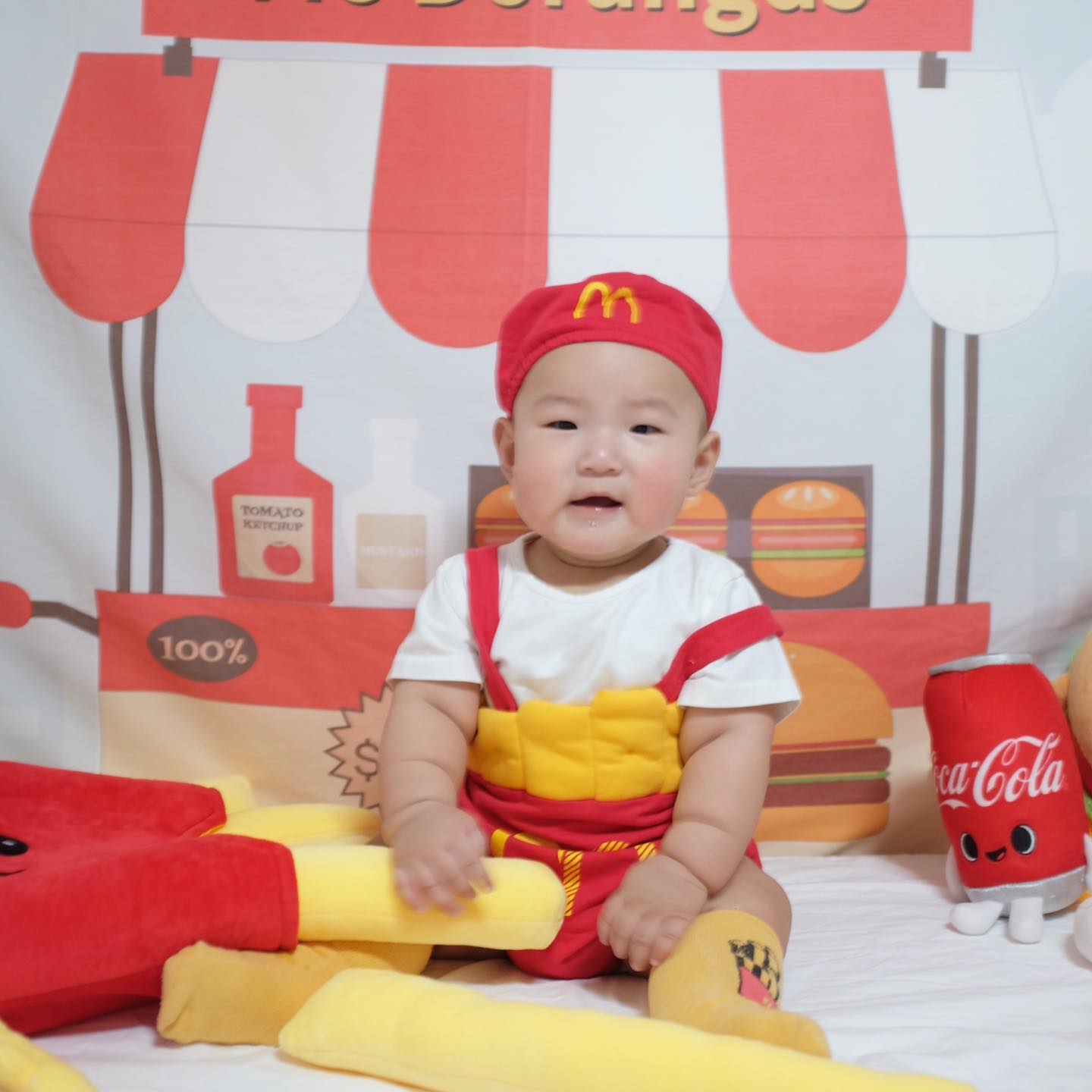 200일 기념으로 준도날드❤️

여기 빅맥세트 하나요!🍔🍟

#6개월아기 #6개월아기장난감 #6개월아기발달 #6개월아기장난감 #6개월아기놀이 #200일기념사진 #랑랑베베