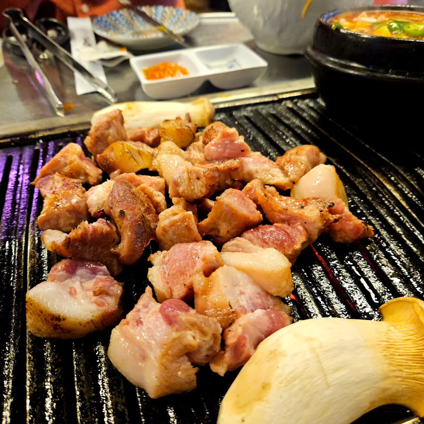 성심당 투어하고 꼬들살먹방 찍으러옴 굿😚

#대전맛집 #시청맛집 #촌놈들연탄구이 #둔산동맛집 #고기맛집 #꼬들살