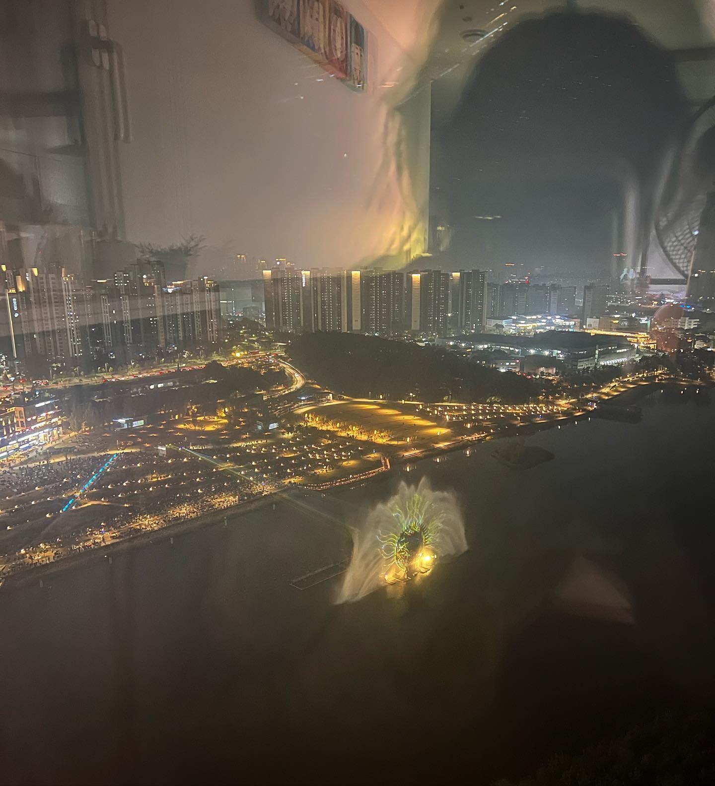 어떻게 흘러갔는지 모르겠는 10월.
11월엔 더 좋은 소식들로 가득찼으면 좋겠다.

쏜살같이 흘러서 이제 두 달남은 2023년은 좀 더 알차게 보내보기☀️