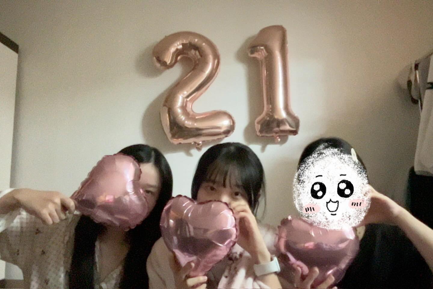 ⸝⸝◜ㅇ◝⸝⸝