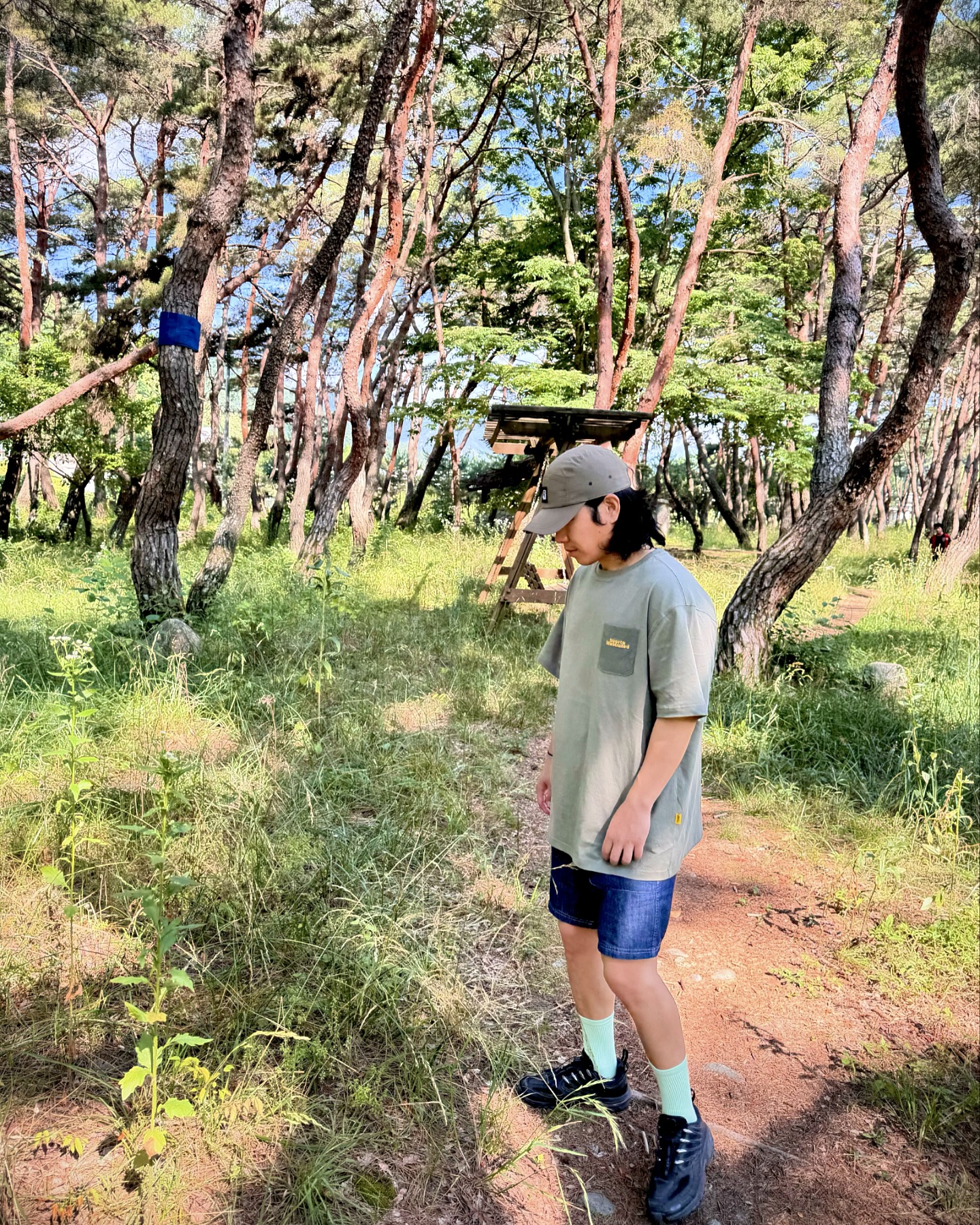 #협찬
짝꿍이의 뉴 캠핑웨어 💚
스포츠일러스트레이티드의 사이클링 하프슬리브!

카키러버인 저희맘에 쏙 드는 색감에다가
짱짱한 소재라 여름캠핑에 딱이더라구요
포인트로 소재가 다른 포켓까지 딱
너어무 맘에 드는거있죠 😉🧡

여름엔 요렇게 편하고 이쁜반팔
아주 요긴하게 입을 수 있어서
짝꿍이 교복템 으로 정착할거같아요〰️

Sports Illustrated 24SS런칭됬으니 다들 많관부!

🛒구매 : sportsillustrated_fashion

☑️https://www.sifashion.co.kr/goods/goods_view.php?goodsNo=1000000133

#협찬 #sportsIllustrated #SportsIllustratedfashion #스포츠일러스트레이티드 #스포츠일러스트레이티드패션 #스트릿패션 #ootd #outfit #캐쥬얼 #캐쥬얼룩 #데일리룩 #데일리룩코디 #반팔티셔츠 #티셔츠
