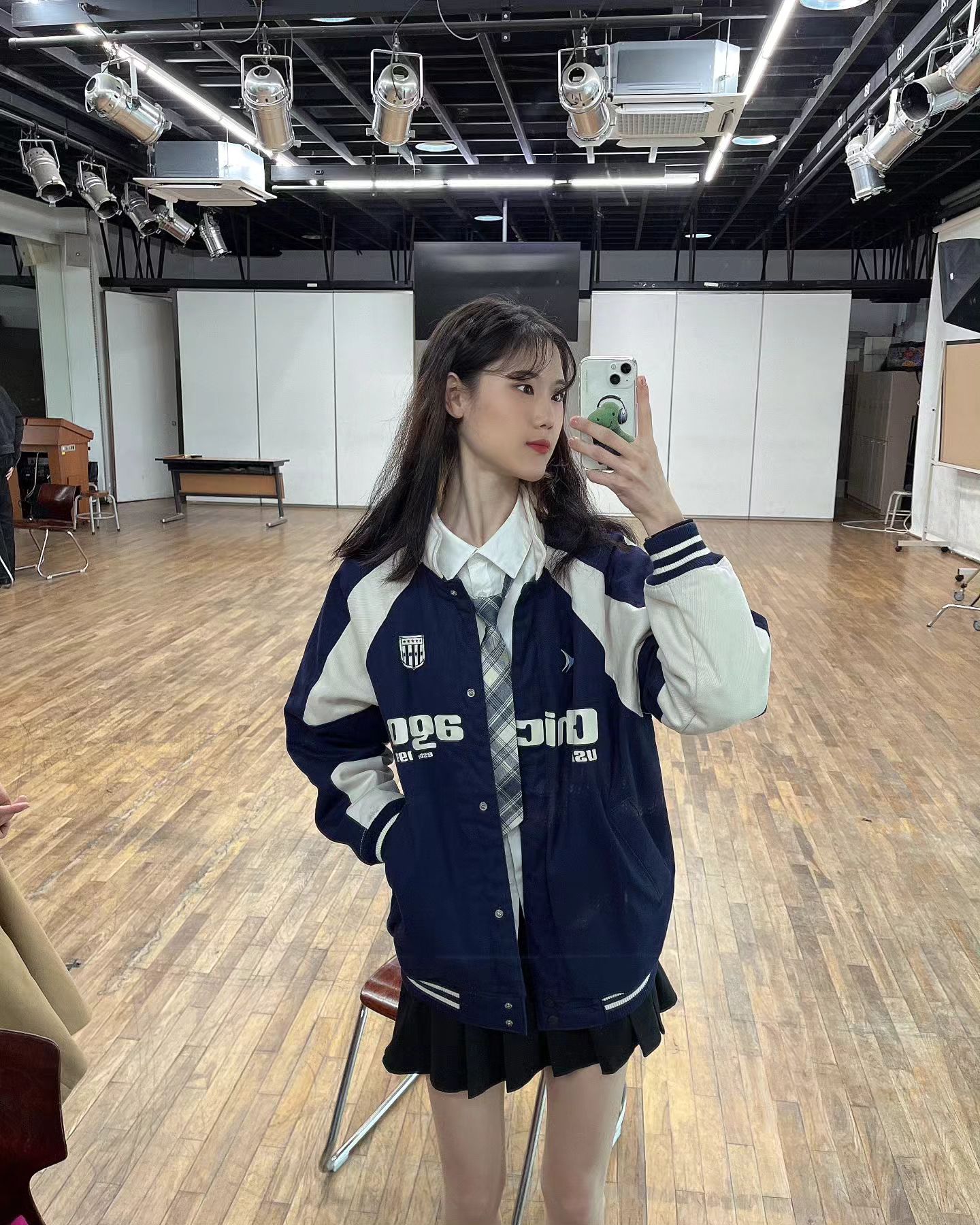 🏫