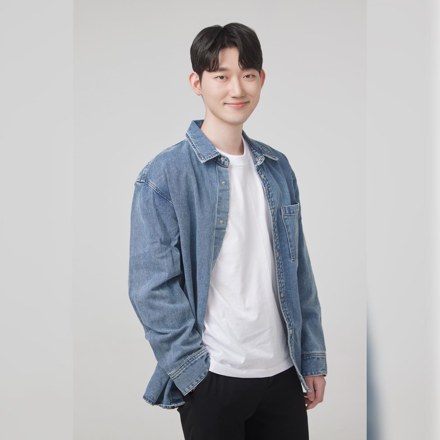 처음으로 찍어본 프로필사진
컨셉 ver.2
.
.
.
.
.
.
.

#seoraestudio#서래스튜디오#배우프로필#연극영화과#강남프로필사진#화보#캐스팅#스냅모델#단편영화#장편영화#상업영화#독립영화#엔터테인먼트#광고모델#영화#드라마#배우#movie#drama#model#bts봉준호손흥민minseongkangletsgo#웹드라마#casting#audition
