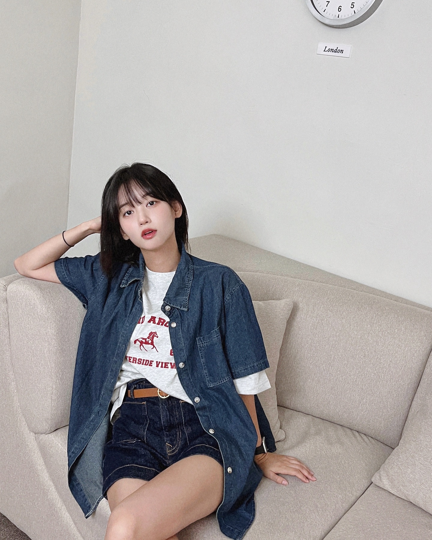 #협찬 secondmono_official 

빈티지스러운게 레이어드해서 입기 넘 예쁜 반팔이란말야?
옷감도 완전 짱짱하고 고오급진 세컨모놀로그옷들,,♥

#세컨모놀로그 #여름반팔 #반팔추천 #반팔코디룩