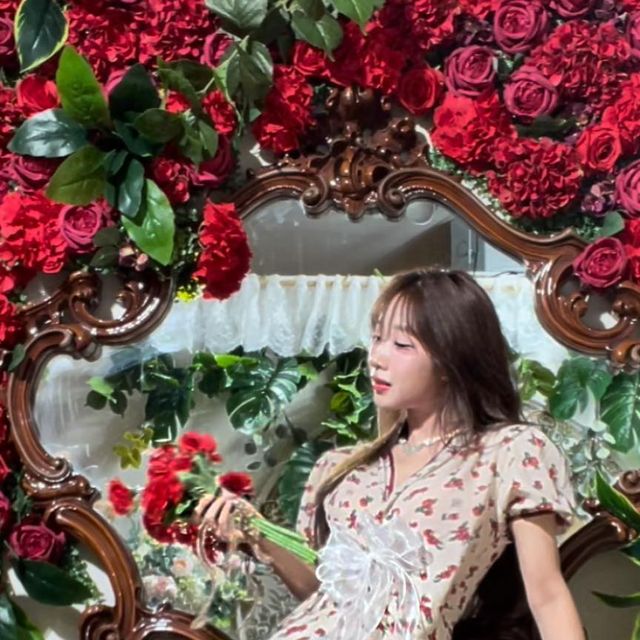 맹고 on Instagram: "이제는 더이상 물러날 곳이 없다..릴스 음원도 예쁜거 뭐 있는지 모루겠고ㅠ사진 고르기도 넘모 어렵고ㅠㅠ릴스 만들기듀 어려워서 너모 오래 걸렸댜ㅠㅠ내일 진짜 업로드