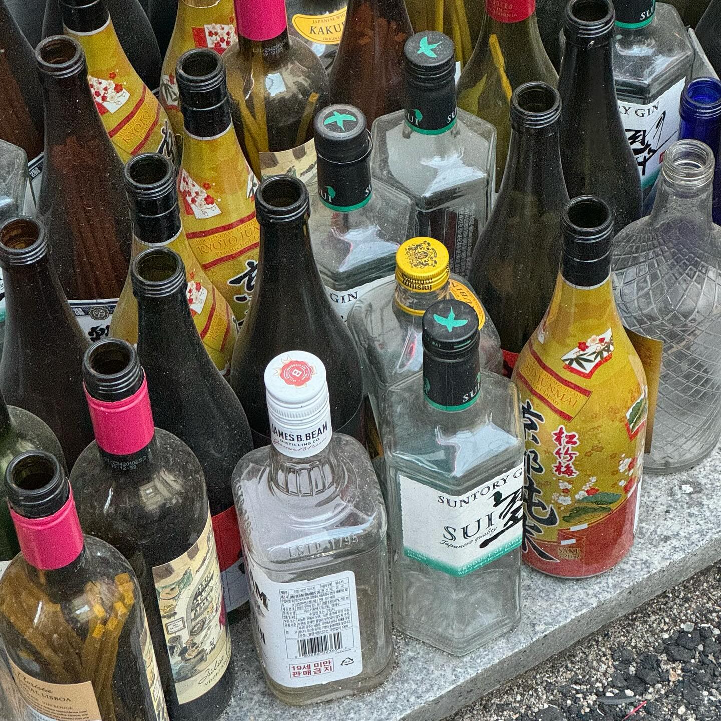 📍은신처 종로점(HIDE AWAY)
서울 종로구 돈화문로11가길 71 1층

종로3가역에서 내려서 
좁은 골목을 걷다 보면 나오는
종로3가 운니동의 숨은 맛집!

일본풍의 감성 속에서
소고기의 특수 부위와 닭목살을
즐길 수 있는 매력적인 공간

🥩2인세트메뉴+명란덮밥
등심, 살치살, 진갈비살, 산우설, 닭목살
입에서 살살 녹아서 한 점 한 점 아쉬웠음

명란과 마요네즈 소스의 조화가
독특하면서도 익숙해서
계속 퍼 먹게 됐다!