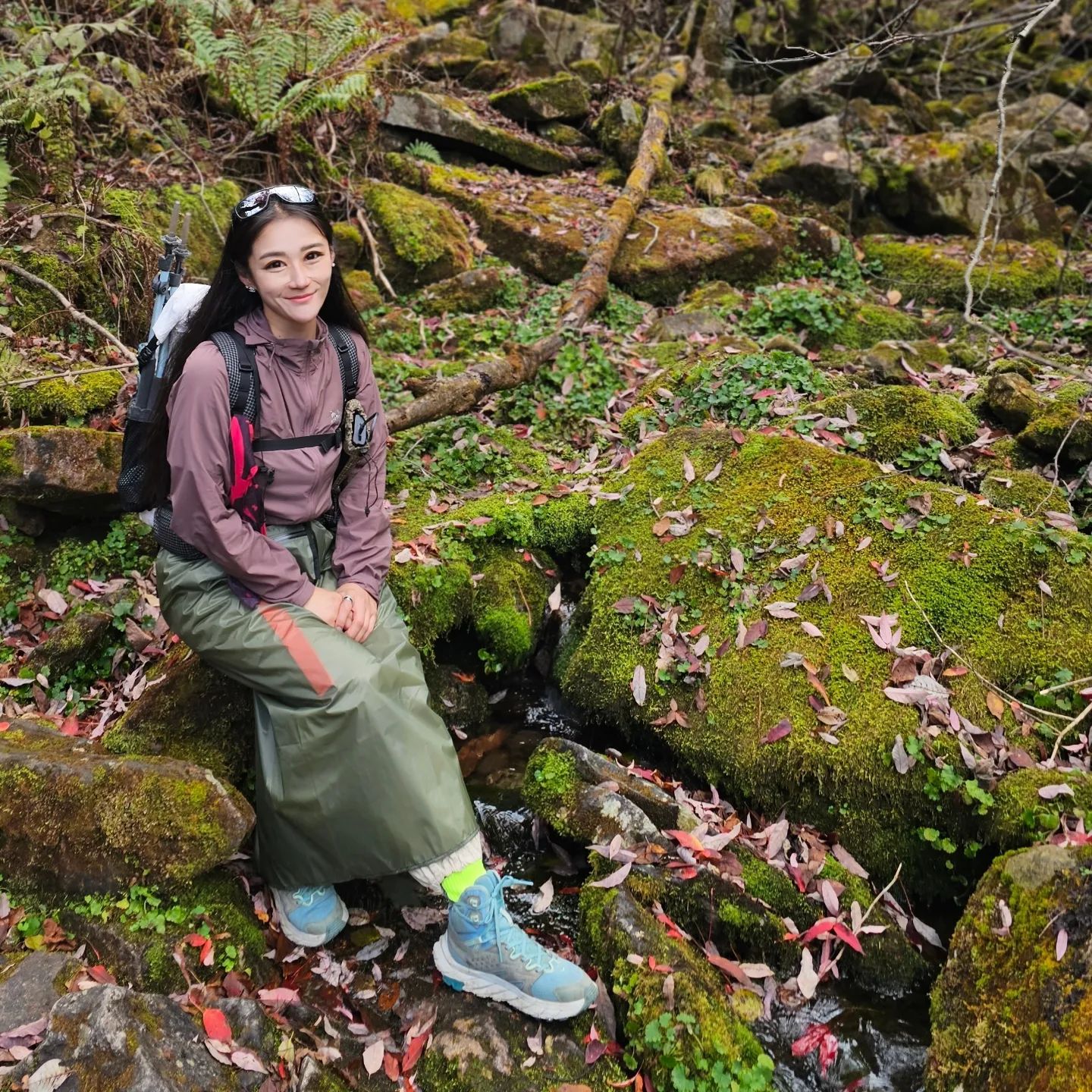 초록한 등산도 벌써 그립쥬⛰️😁

뽀족뽀족한 설악산 그립..🫣
헌데 너무 추워 못가유😆

풍경에 흠뻑 취할려고..🙃😆

녹색 관광도 좋아해주라⛰️🌿🌲

내가 원정 백패킹 가는날은 왜 비가 오는건데요😆

물어보자 하늘아😅🌦

우산쓰고 놀아야지🤧☔️

완벽한 사람은 없다고 봐😁✨️

#강원도#설악산