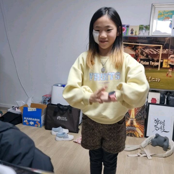 유행이라죠?? 

#나루토춤 #너도나도#다함께#ㅋㅋㅋㅋㅋ#유행춤#일상#출발모임 #출발아이들
