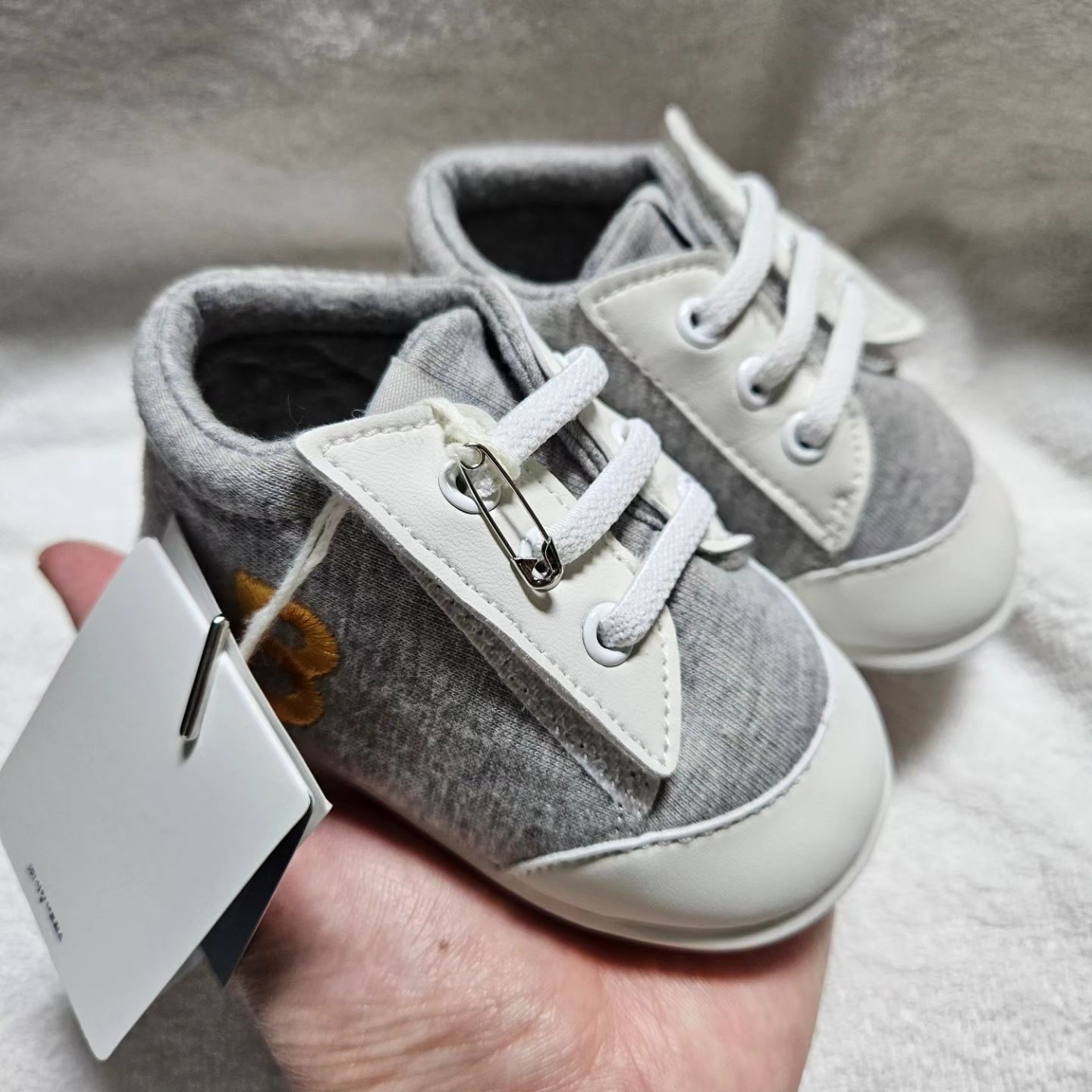 도담이 첫 선물.
너무 귀엽♡
감사합니다 :)