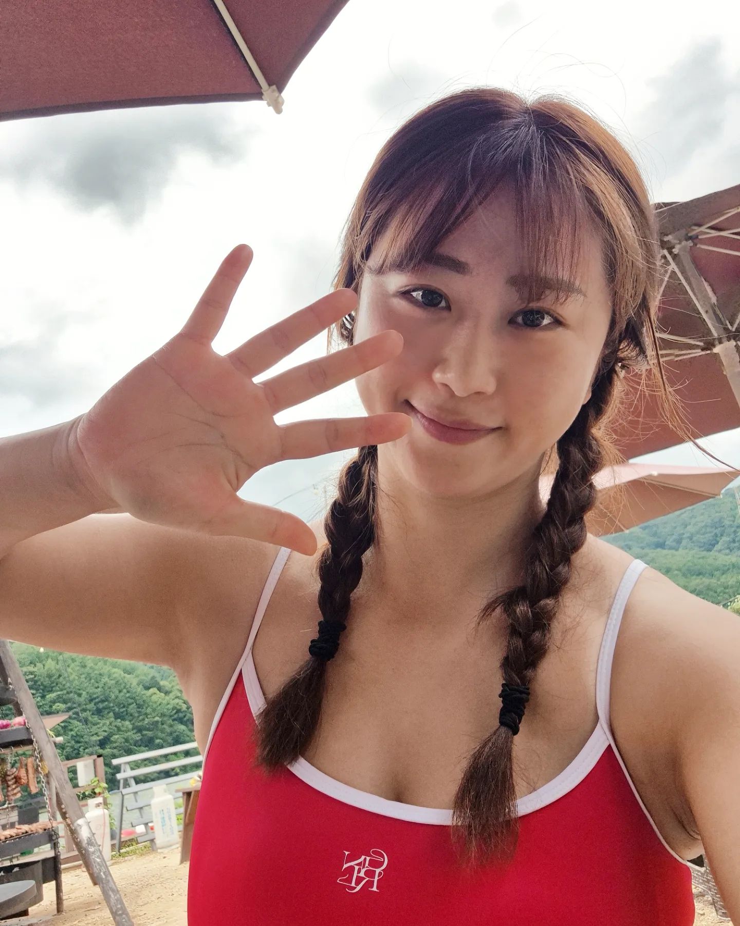 😁💦
하루도 안거르고 넘 잼있었어
웃긴 포인트가 한두개가 아님
거절을 모르는 자랑스른 맴바들

#여름방학 #7월안녕