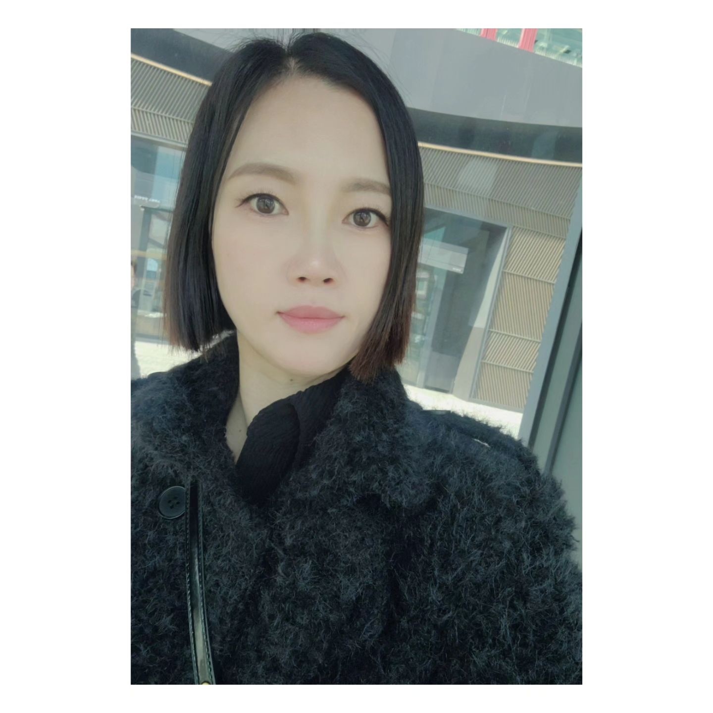 😊오늘 날이 따뜻해여~~^^

쟈켓입고🧥
코트입었더니 곰🧸 같다 ㅋㅋㅋ

#메이크업우쌤
#출근모드
#화장잘된날 
#금요일