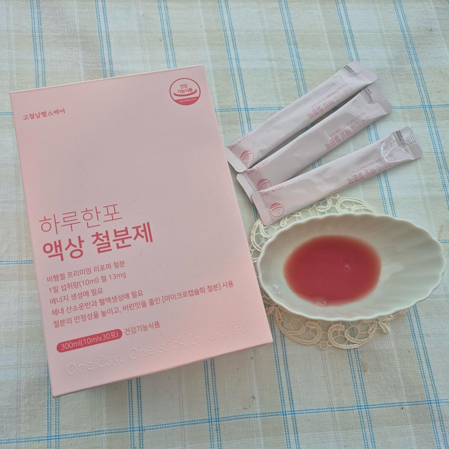 #협찬

매일 운동 및 식단을 하다보니, 철분을 따로 챙겨먹어줘야겠더라구요. 어떤 철분제를 먹을까 알아보다 액상으로 간편하게 하루 한 포 마실 수 있는 ”하루한포 액상철분제“를 알게 되었어요. 
특수 코팅한 철분원료를 사용하여 철분의 단점을 최소화 한 원료..!
1일 1포로 일일 영양성분기준치를 무려 108%나 충족할 수 있다고 해요. 에너지 생성과 근육 대사,결합조직의 건강을 유지하는 등 우리몸에서 중요한 역할을 하고있는 철분 ! 
맛있는 자몽맛 액상철분제 하루한포로 임산부, 아기는 물론 남녀노소 누구나 맛있게 챙겨먹어보자구요~ 

구매링크✨
 https://smartstore.naver.com/gohong/products/10591220535 

#액상철분제 #임산부철분 #아기철분 #아기철분제 #어린이철분제 #하루한포 #하루한포액상철분제 #철분 #철분제