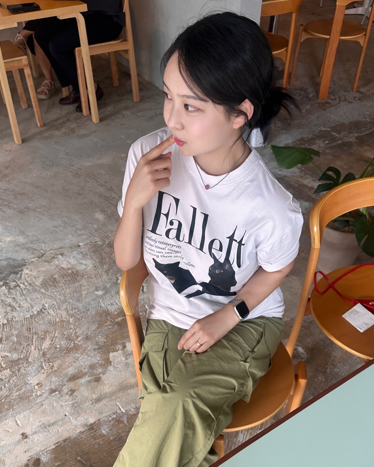 🍐𓂃◌𓈒𓐍

세모녀 데이트 하는날 ᡣ𐭩 .𖥔˚

원래도 예뻤지만,
요즘 운동하는 마미는 더 예뻐졌고💗
내 포즈 바로 따라하는 최자두는 그저 웃김••🎀

다음엔 어디 가까 ~ ¨̮