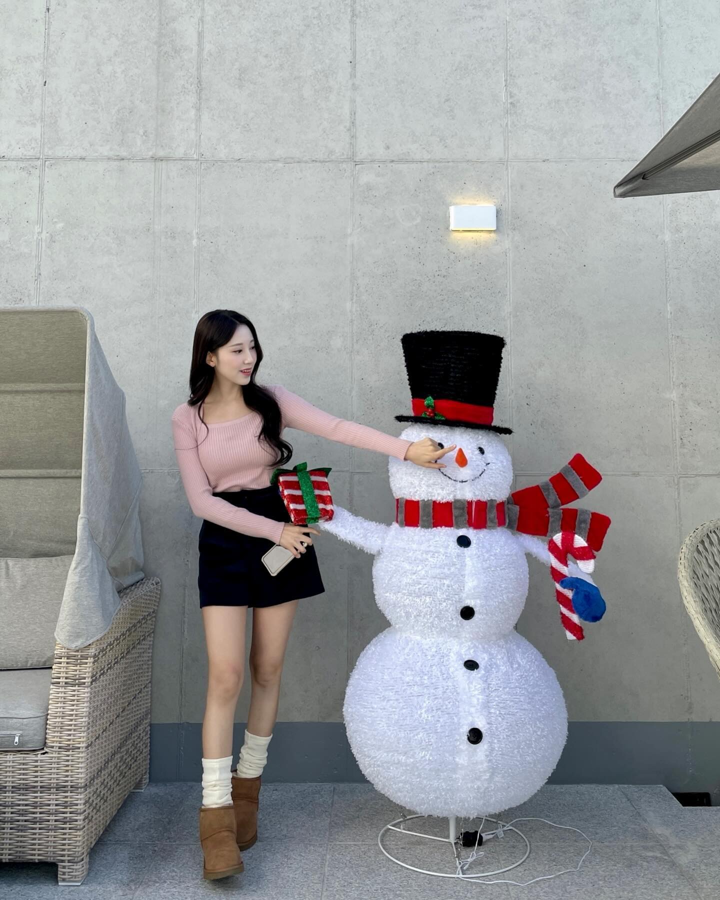 나랑 눈사람 만들래~~~☃️

#일오이오