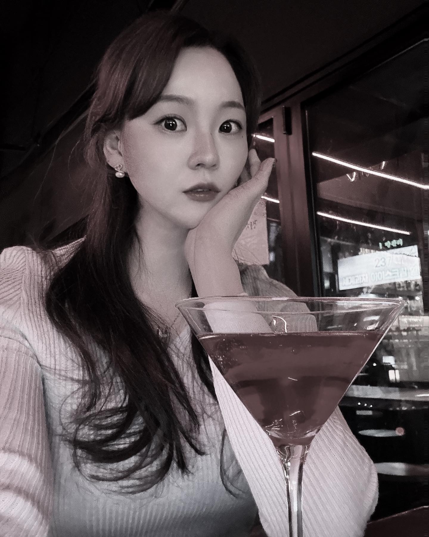 흑백 좋아하면 나이든거라던데 ㅋ.. 🖤🎵