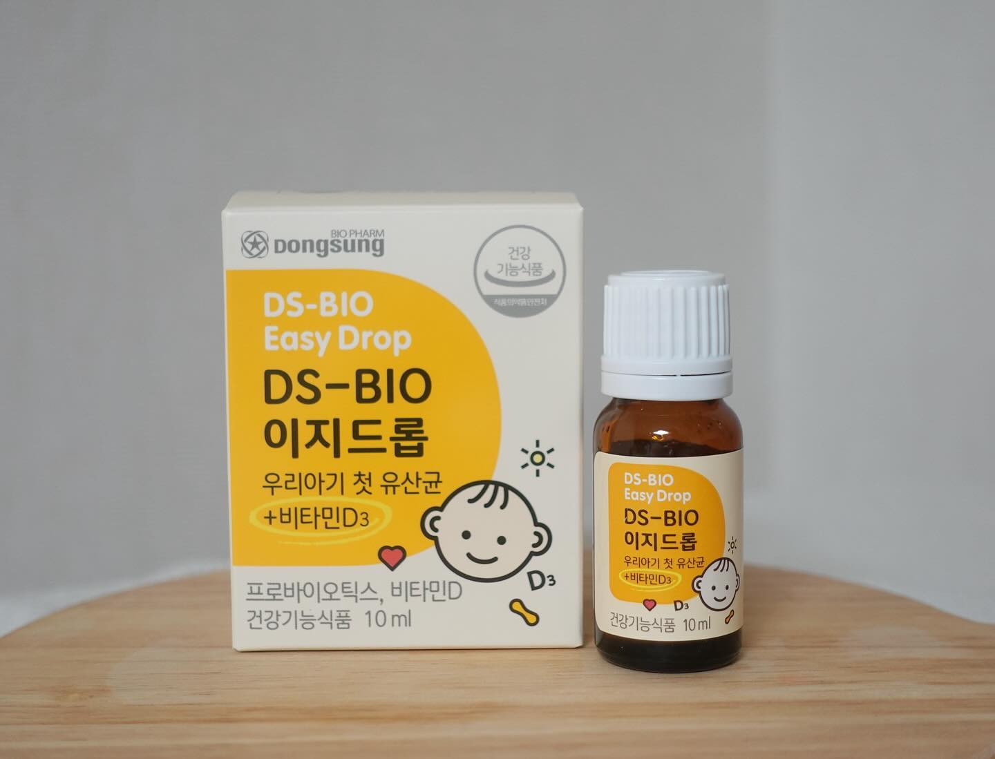 #광고 X dongsung_healthcare

이산화규소, 합성향료 등 없고,
품질관리 확실한 GMP인증시설에서 생산되는
동성바이오 이지드롭 유산균이에요👌🏻

꼭 흔들어서 7방울 똑똑
유산균과 비타민D3 한번에 챙길 수 있는
우리아기 첫 유산균 + 비타민D3❤️🩷💛

이제 내꺼만 챙기다가
엄지것도 챙기니까 뭔가 뿌듯해지네요👶🏻

동성제약몰 스마트스토어 구매시 20% 할인쿠폰까지👍🏻

[자세히보기]
https://smartstore.naver.com/nature/products/8254832989

#동성제약 #동성바이오 #신생아유산균 #산후조리원준비물 #출산선물 #아기유산균비타민D #신생아유산균비타민D